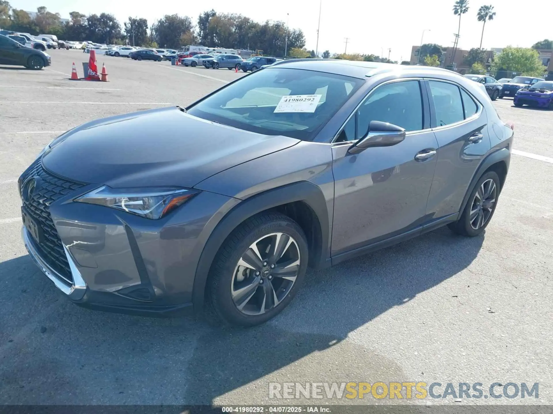 2 Photograph of a damaged car JTHY3JBH6K2002909 LEXUS UX 200 2019