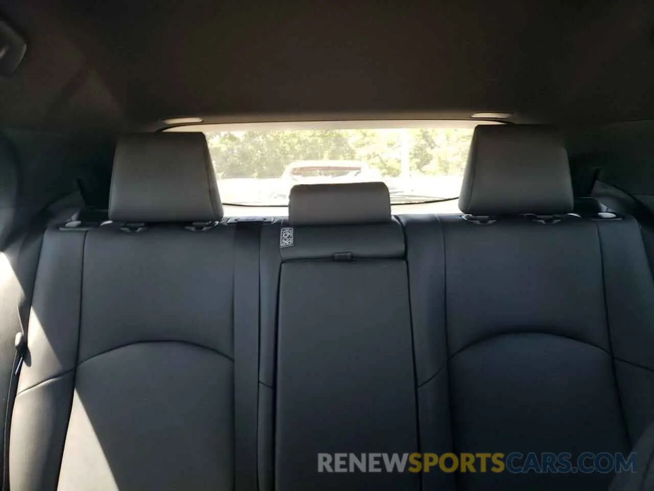 10 Фотография поврежденного автомобиля JTHY3JBH7K2016799 LEXUS UX 200 2019
