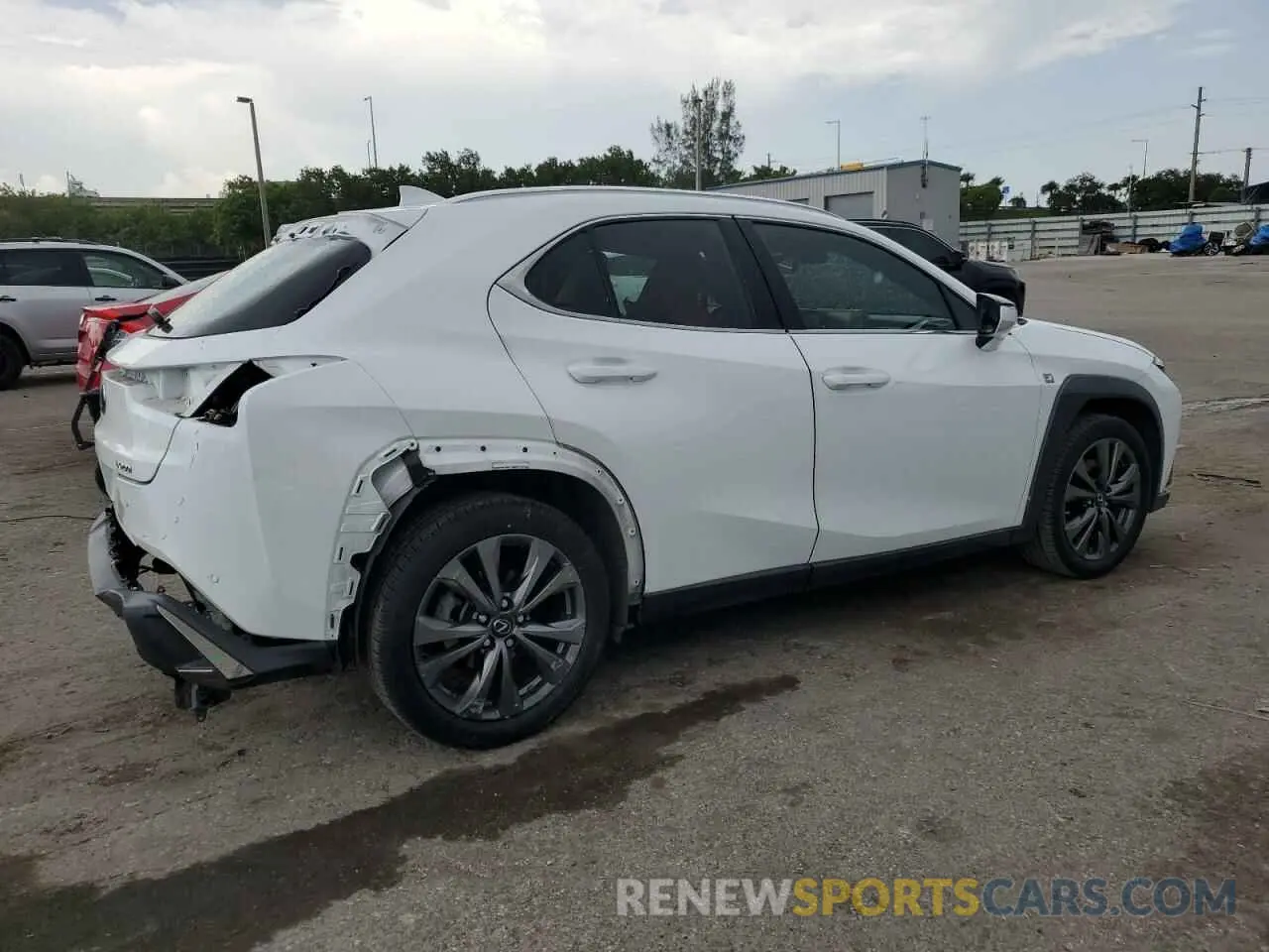 3 Фотография поврежденного автомобиля JTHY3JBH8K2005424 LEXUS UX 200 2019