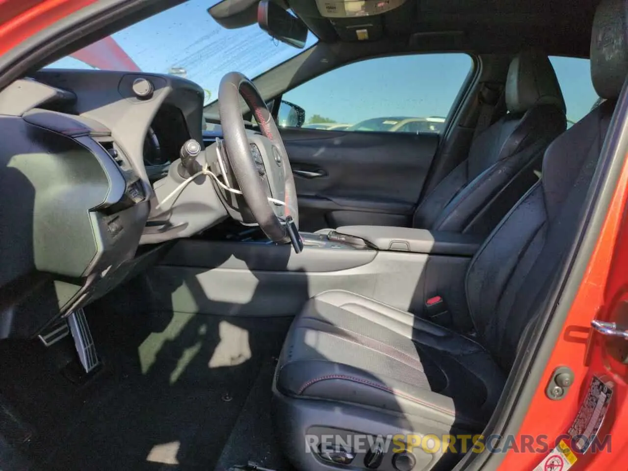 7 Photograph of a damaged car JTHY3JBH8K2006508 LEXUS UX 200 2019