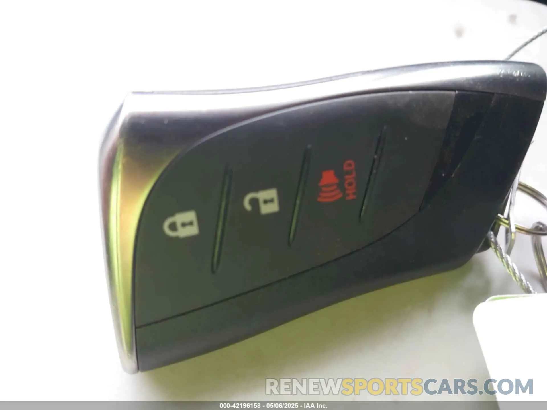 11 Photograph of a damaged car JTHY3JBH9K2005464 LEXUS UX 200 2019