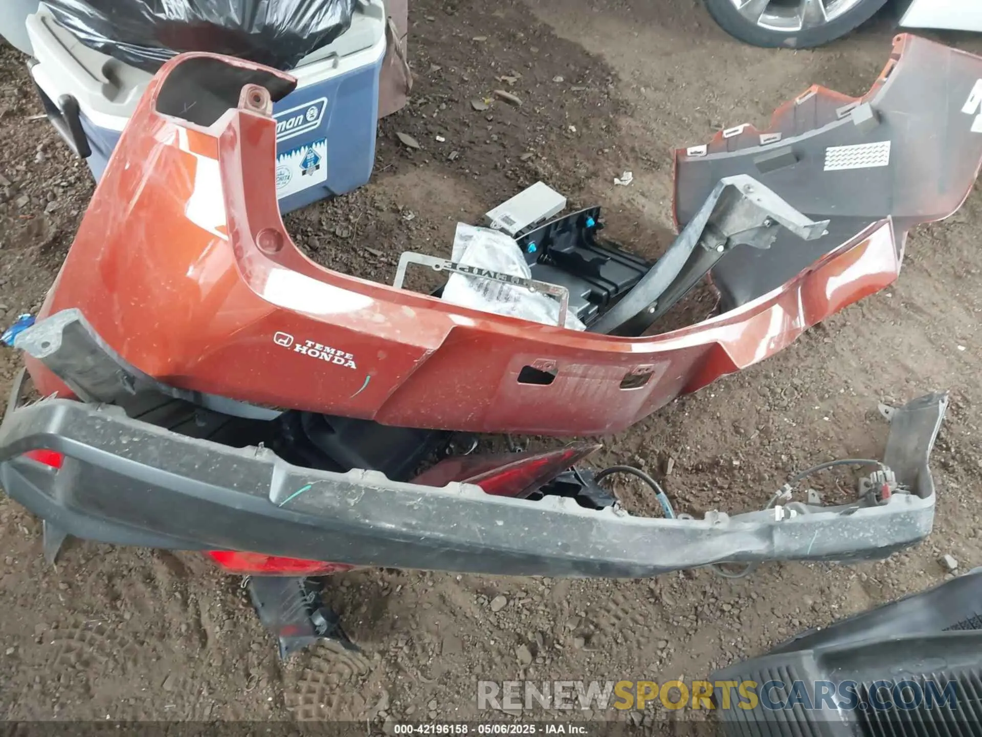 12 Photograph of a damaged car JTHY3JBH9K2005464 LEXUS UX 200 2019