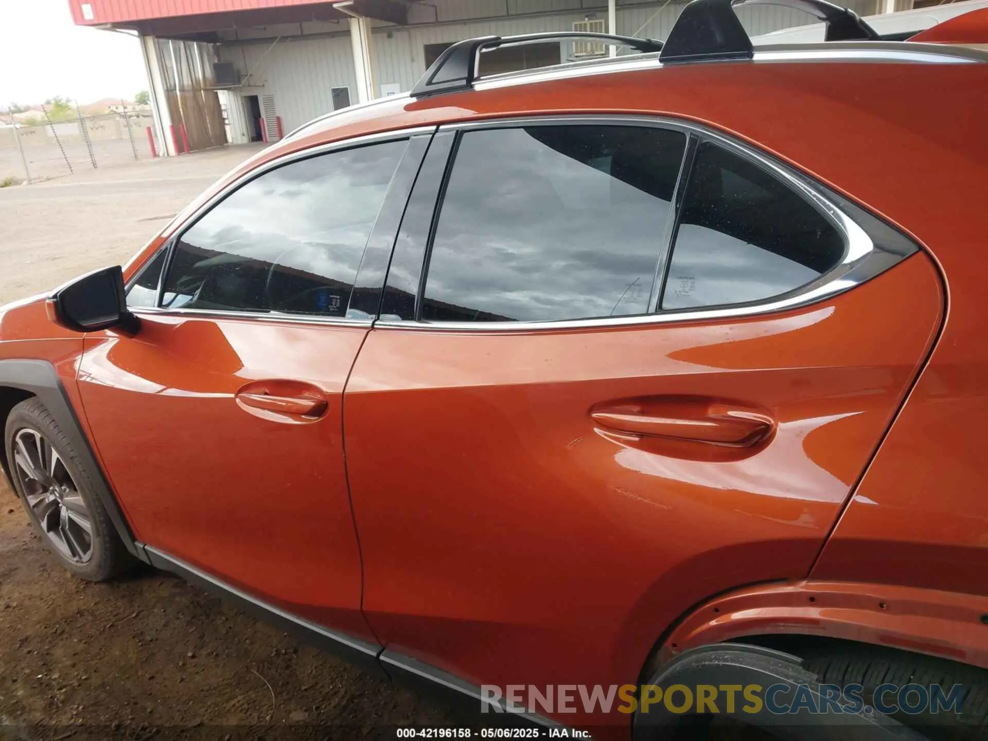 15 Photograph of a damaged car JTHY3JBH9K2005464 LEXUS UX 200 2019