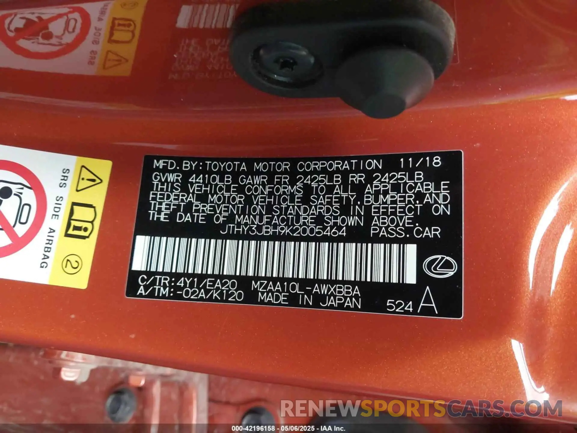 9 Photograph of a damaged car JTHY3JBH9K2005464 LEXUS UX 200 2019