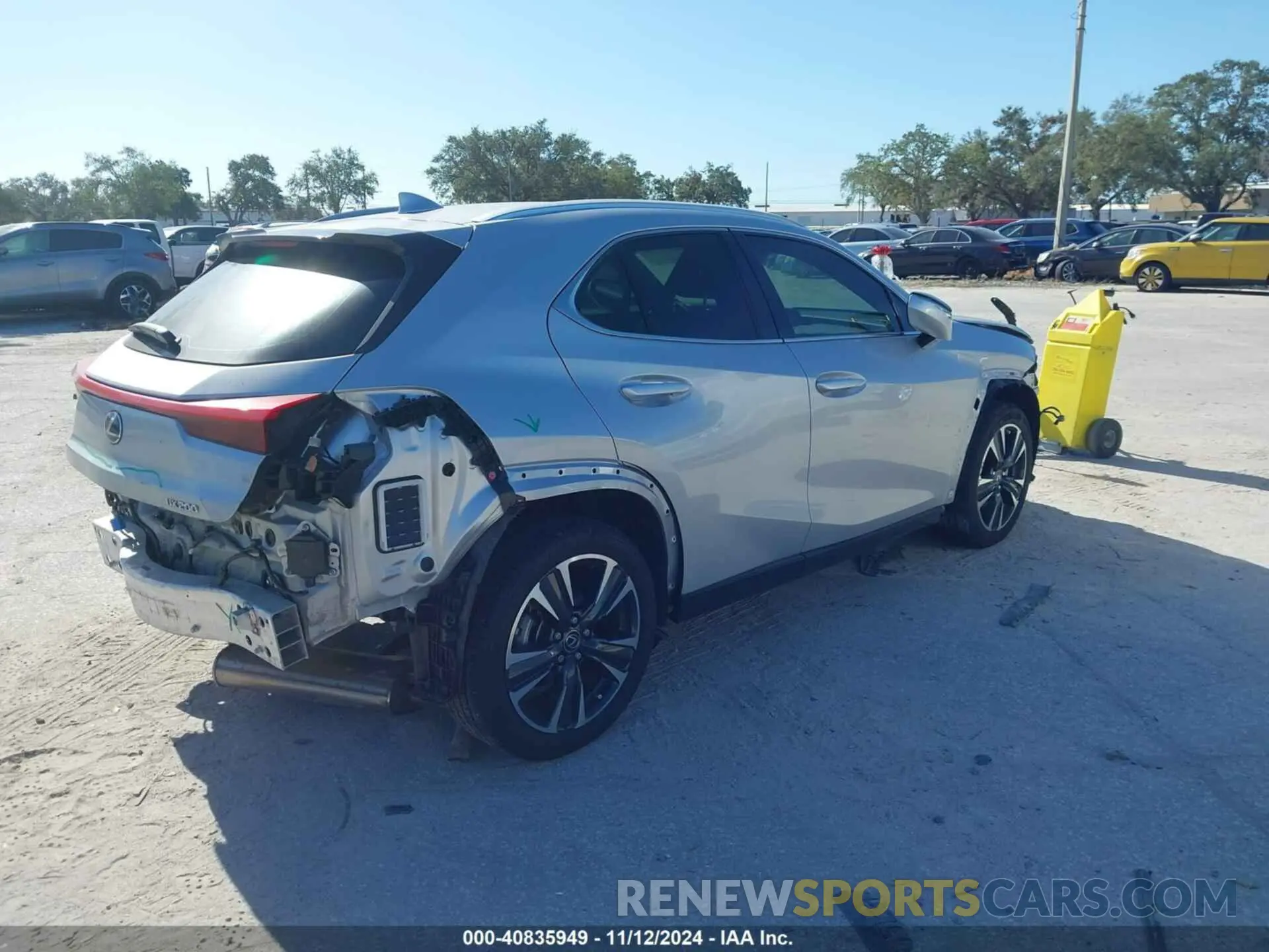 4 Photograph of a damaged car JTHP3JBH2L2023639 LEXUS UX 200 2020