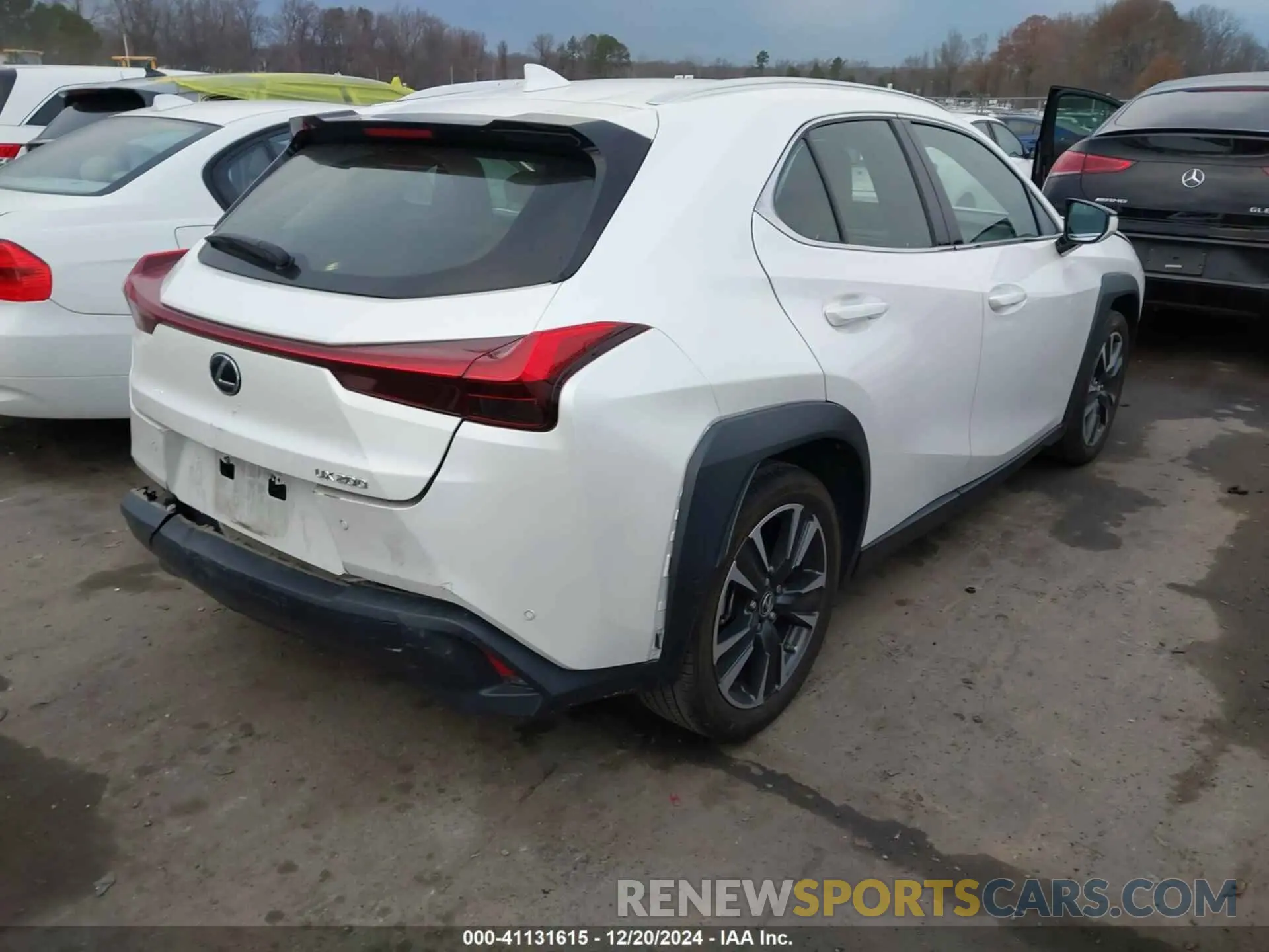 4 Фотография поврежденного автомобиля JTHX3JBH1L2030114 LEXUS UX 200 2020