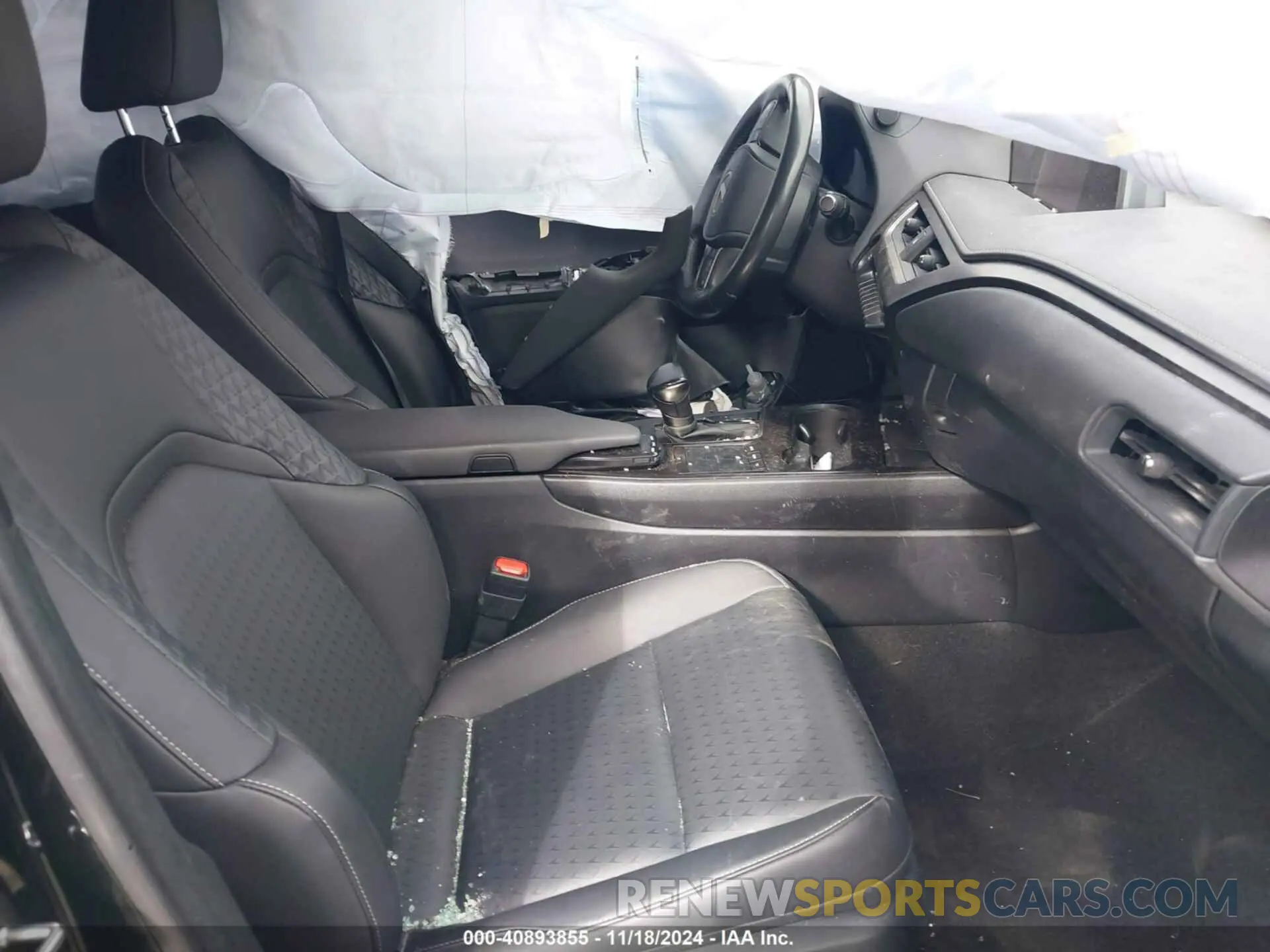 5 Фотография поврежденного автомобиля JTHX3JBH3L2030132 LEXUS UX 200 2020