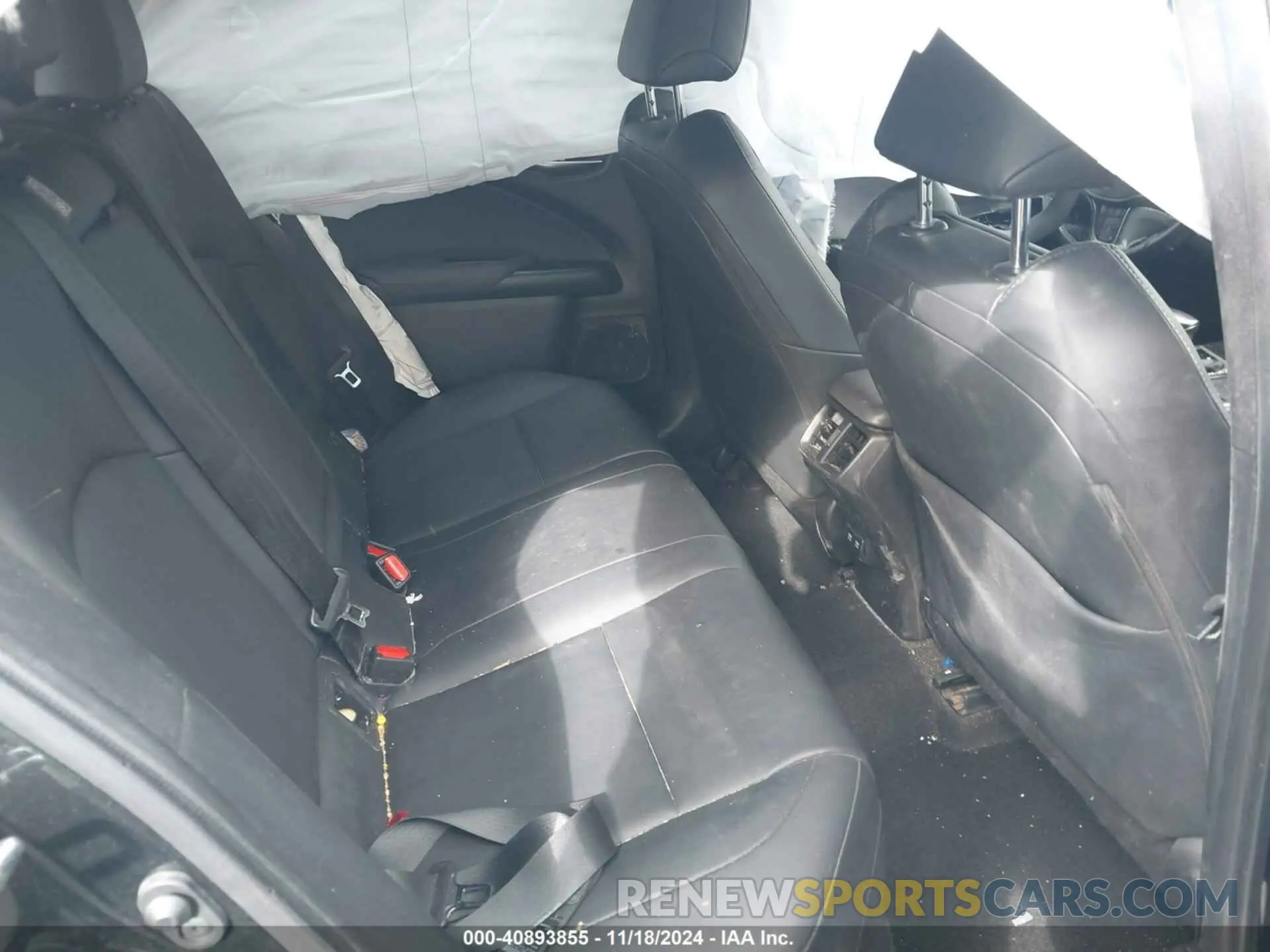 8 Фотография поврежденного автомобиля JTHX3JBH3L2030132 LEXUS UX 200 2020