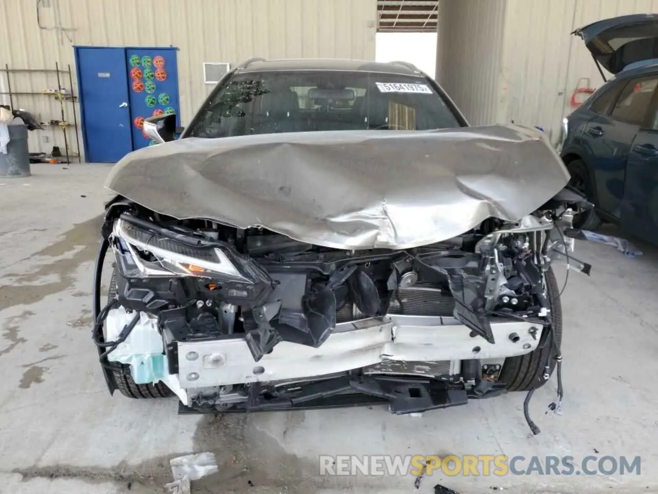 5 Photograph of a damaged car JTHX3JBH7L2022082 LEXUS UX 200 2020