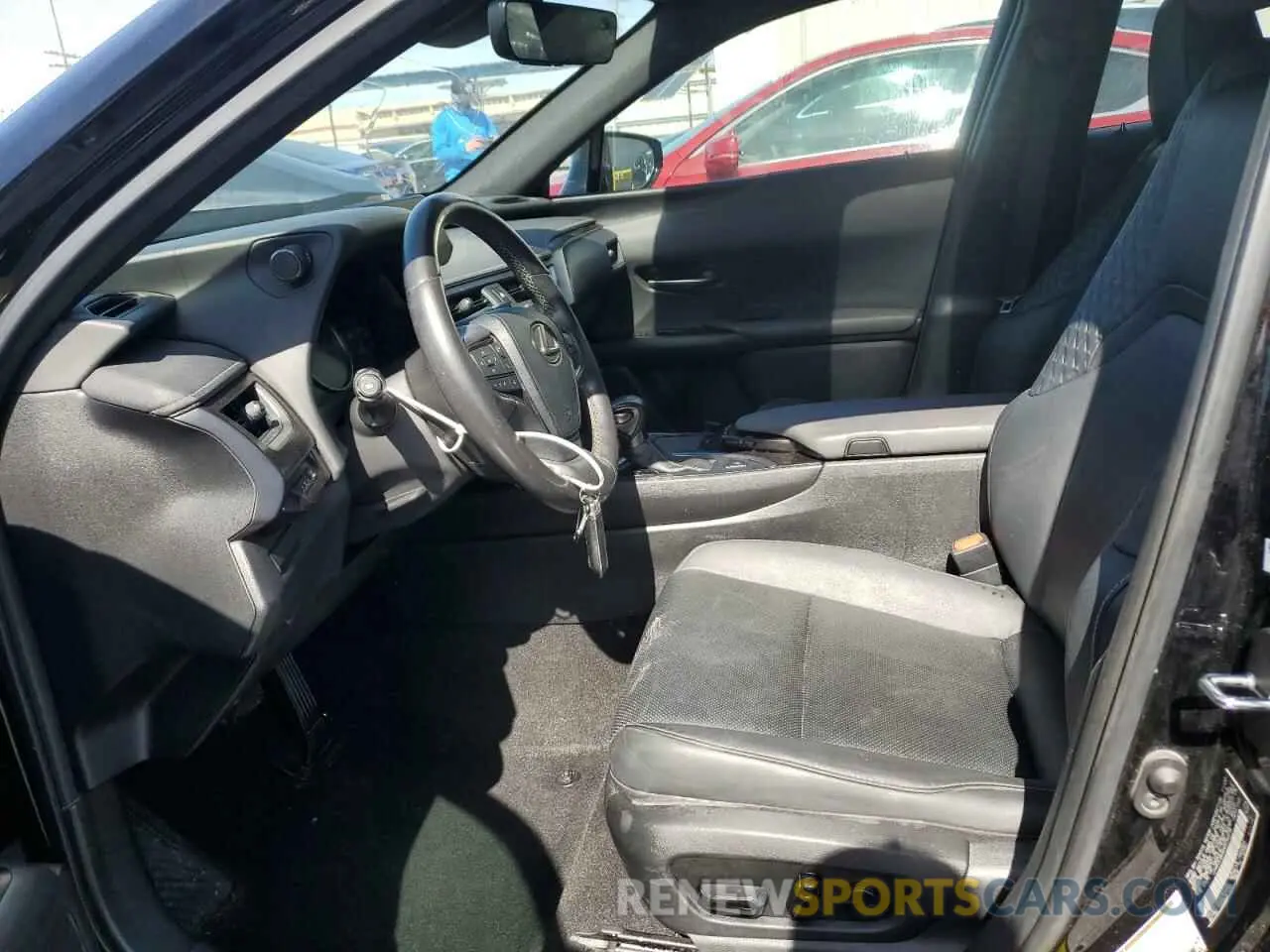 7 Фотография поврежденного автомобиля JTHP3JBH6M2034578 LEXUS UX 200 2021