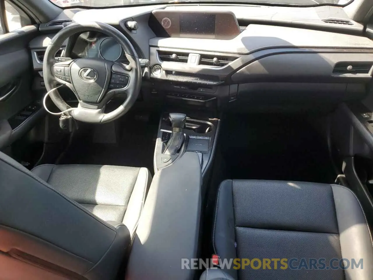 8 Фотография поврежденного автомобиля JTHP3JBH6M2034578 LEXUS UX 200 2021