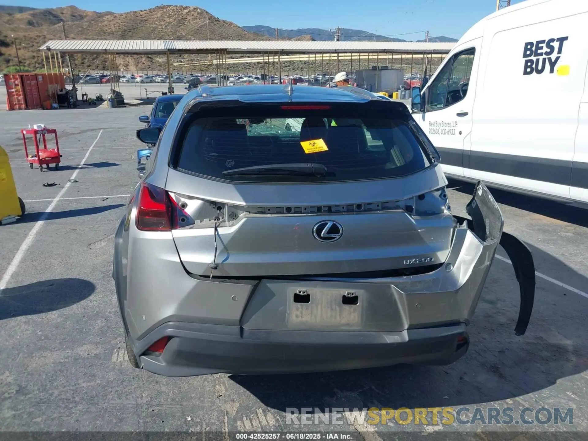 15 Photograph of a damaged car JTHX3JBH7M2039434 LEXUS UX 200 2021