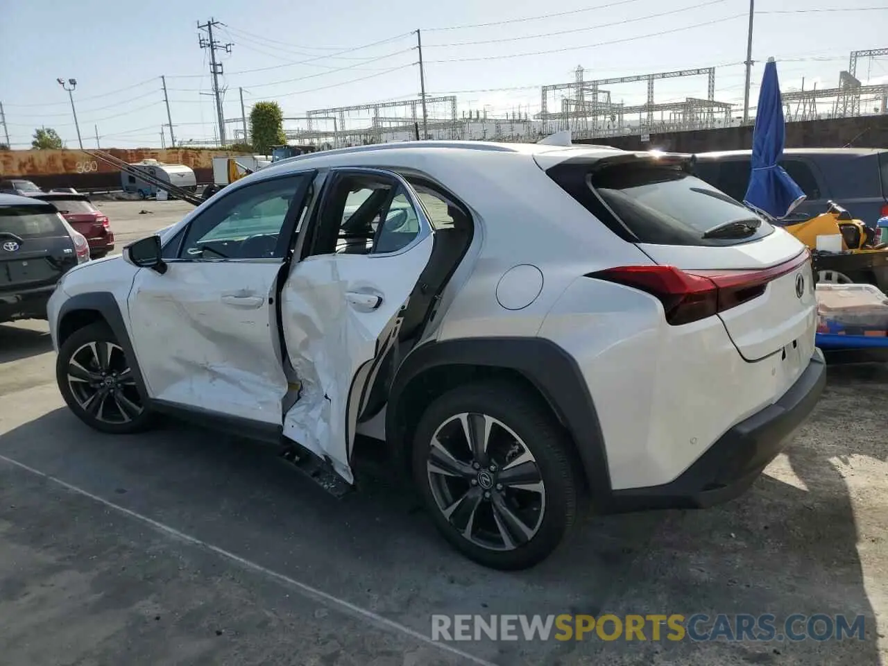2 Фотография поврежденного автомобиля JTHX3JBHXM2038035 LEXUS UX 200 2021