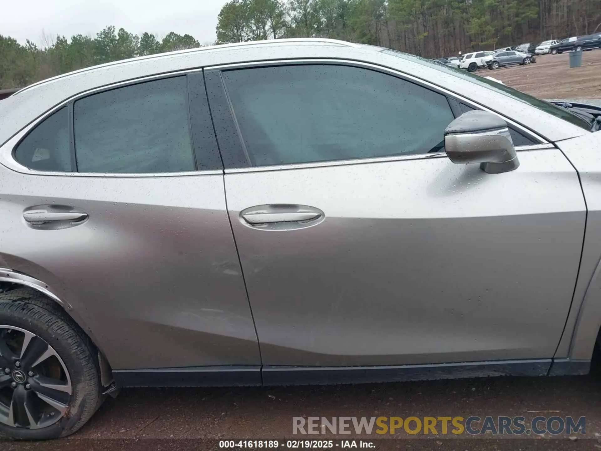 13 Фотография поврежденного автомобиля JTHP3JBH4N2049713 LEXUS UX 200 2022