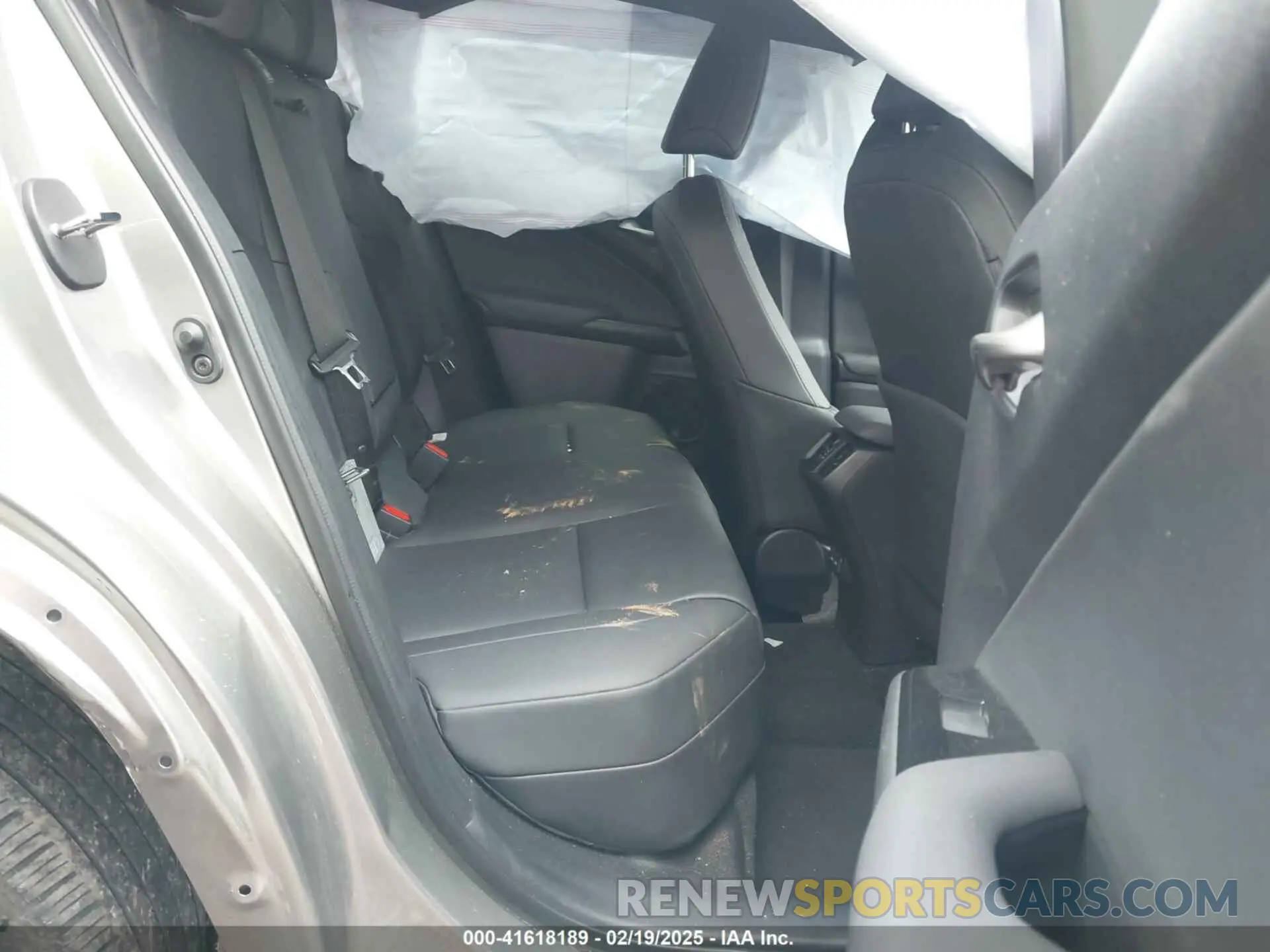 8 Фотография поврежденного автомобиля JTHP3JBH4N2049713 LEXUS UX 200 2022