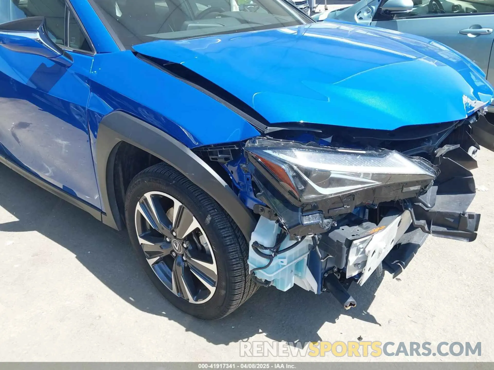 17 Фотография поврежденного автомобиля JTHX3JBH0N2049742 LEXUS UX 200 2022