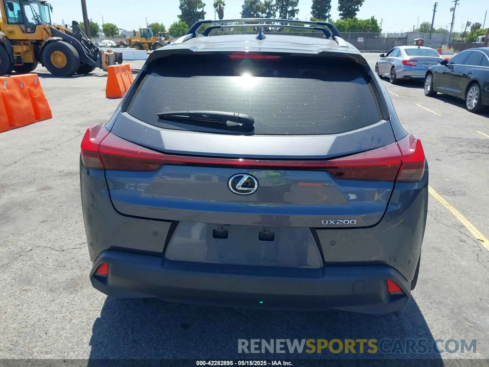 16 Фотография поврежденного автомобиля JTHX3JBH7N2055392 LEXUS UX 200 2022