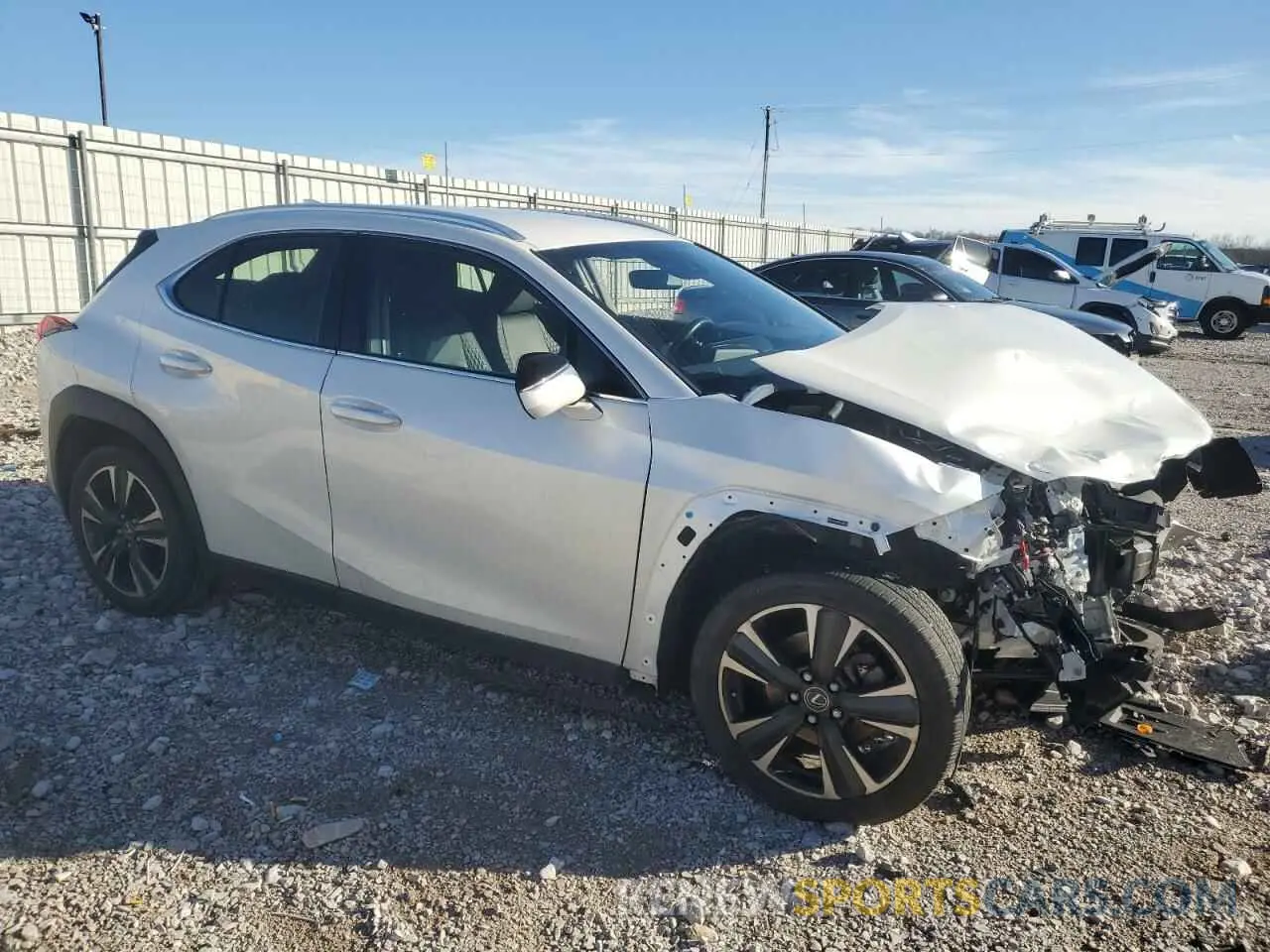 4 Фотография поврежденного автомобиля JTHX3JBH4N2053616 LEXUS UX 200 BAS 2022