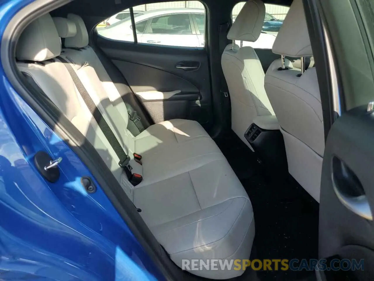 11 Фотография поврежденного автомобиля JTHX3JBH8N2050413 LEXUS UX 200 BAS 2022