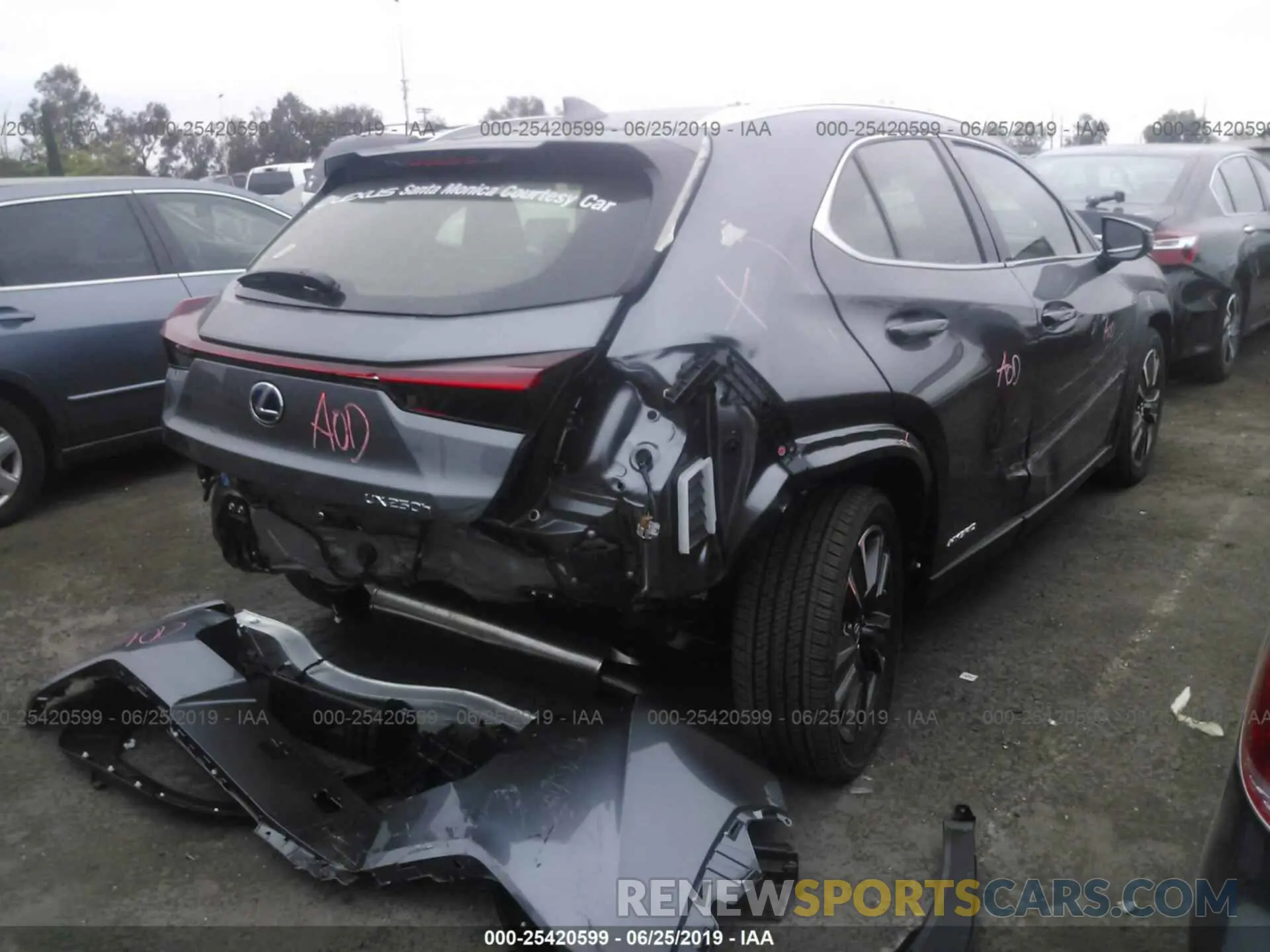 4 Photograph of a damaged car JTHU9JBH7K2005945 LEXUS UX 2019