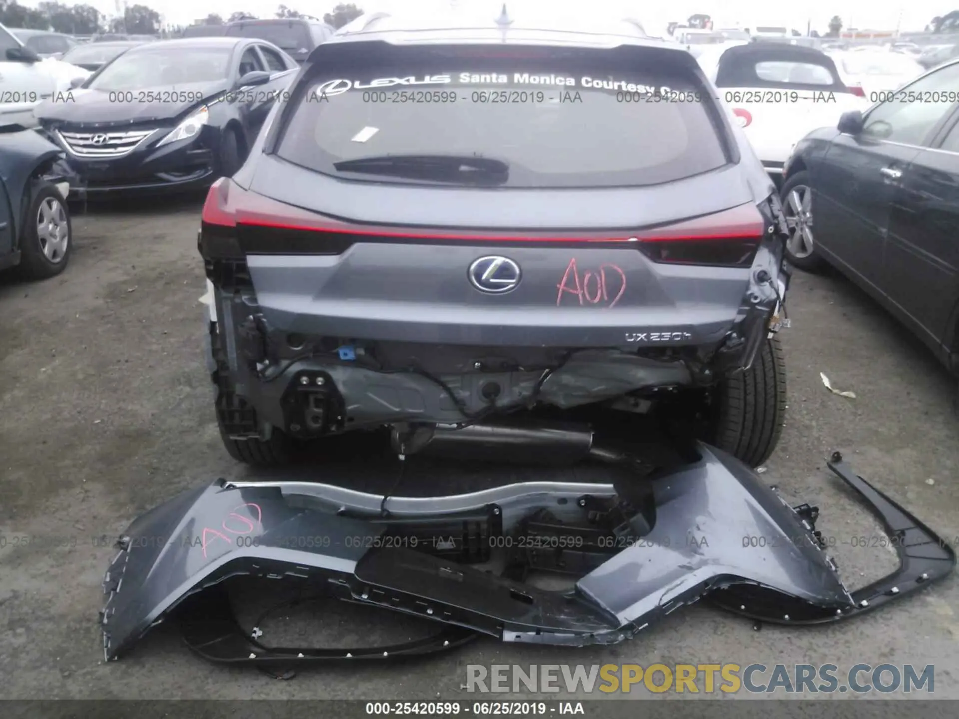 6 Photograph of a damaged car JTHU9JBH7K2005945 LEXUS UX 2019