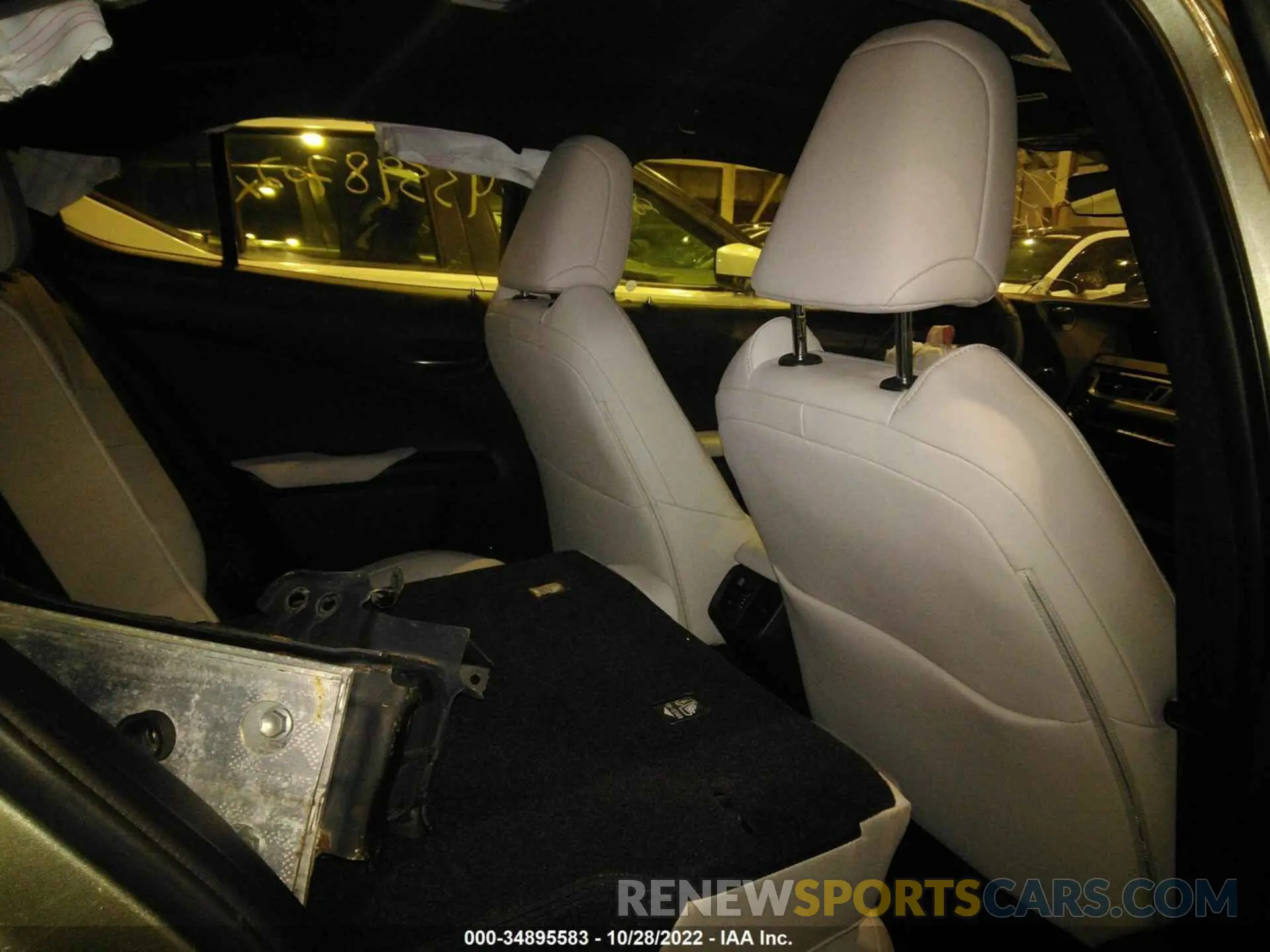 8 Фотография поврежденного автомобиля 00HP9JBH5L2031328 LEXUS UX 2020