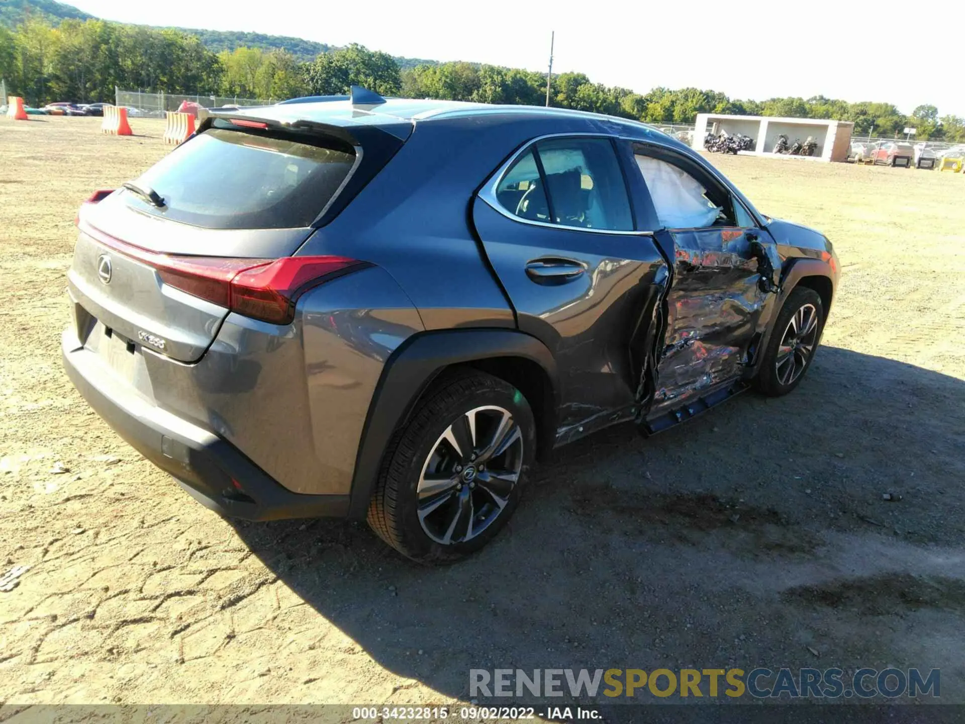 4 Photograph of a damaged car JTHX3JBH0M2031899 LEXUS UX 2021