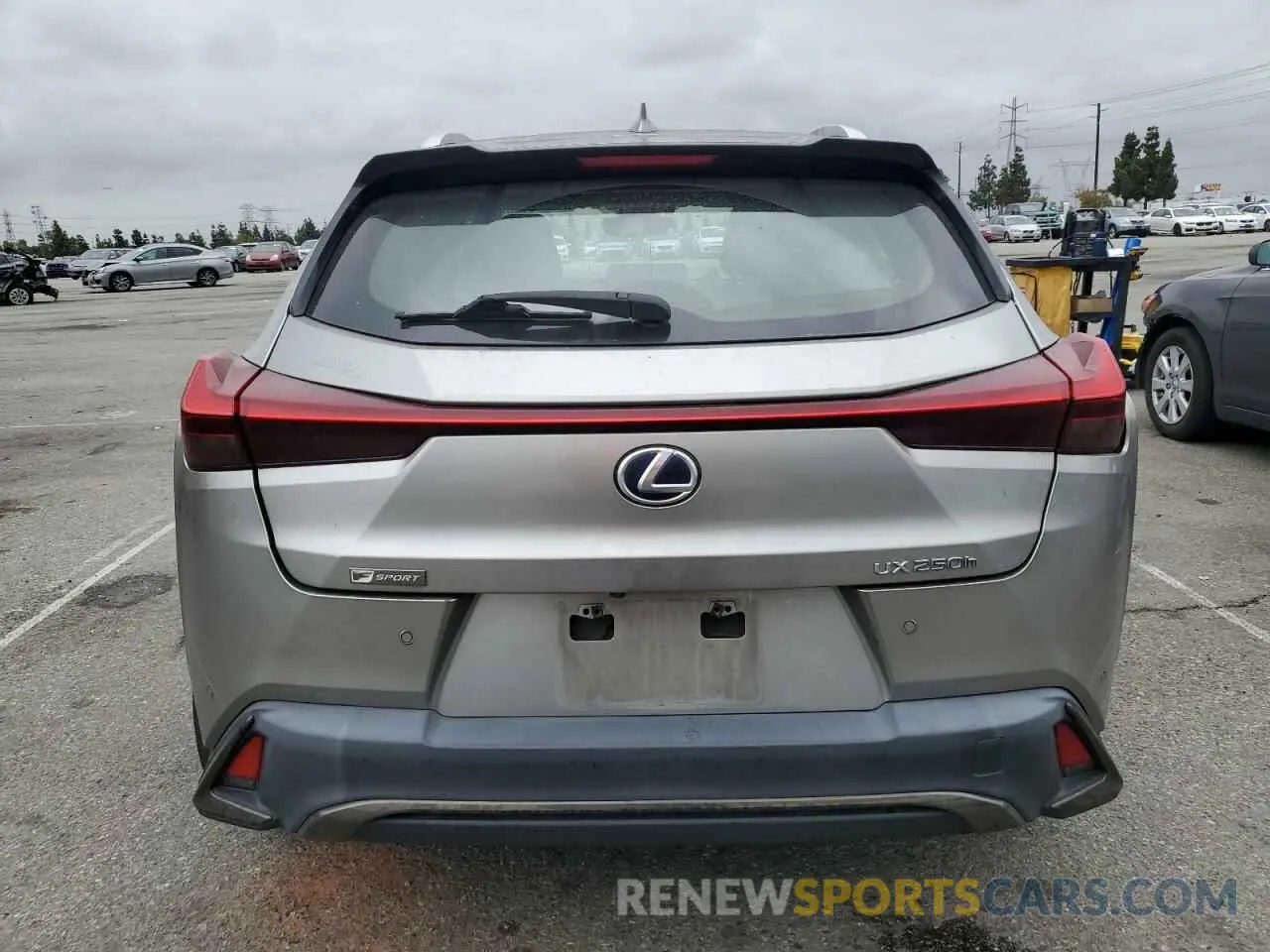 6 Photograph of a damaged car JTHU9JBH0K2003941 LEXUS UX 250H 2019