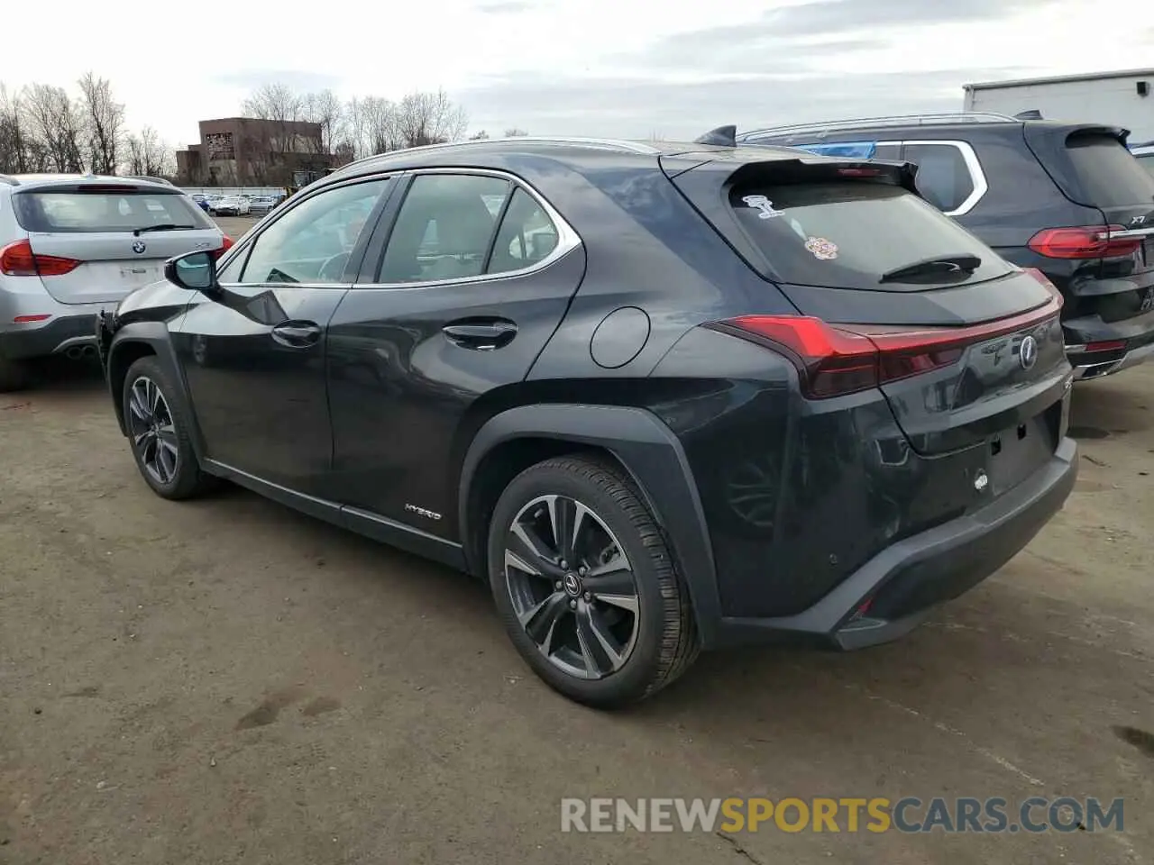 2 Фотография поврежденного автомобиля JTHU9JBH4K2018619 LEXUS UX 250H 2019
