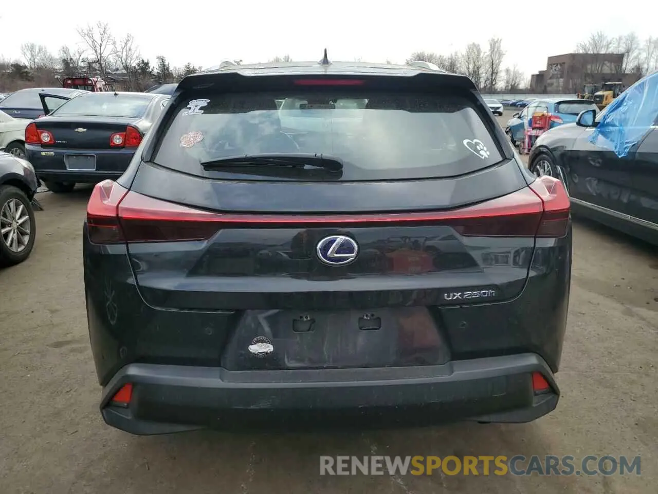 6 Фотография поврежденного автомобиля JTHU9JBH4K2018619 LEXUS UX 250H 2019