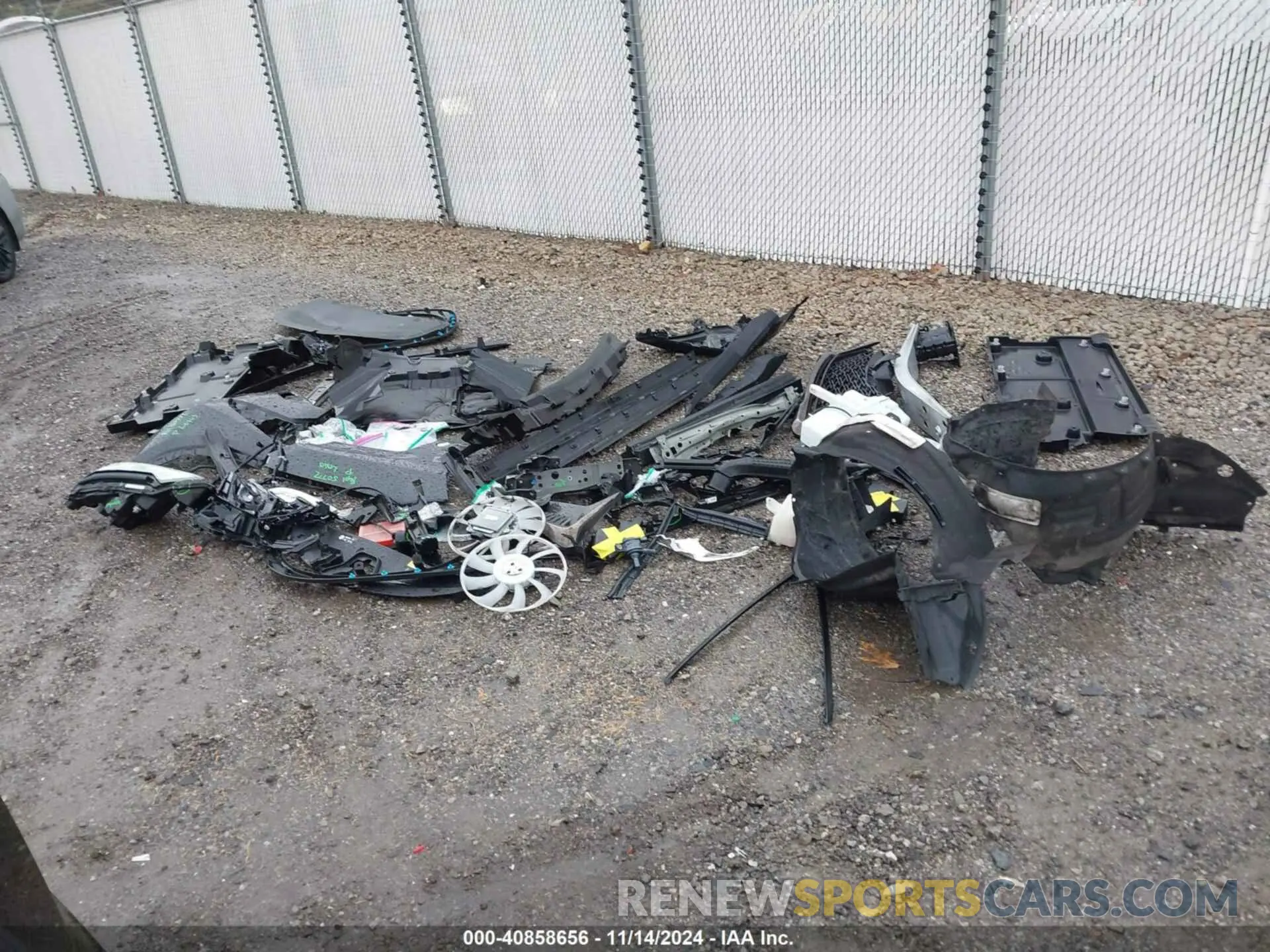 12 Фотография поврежденного автомобиля JTHU9JBH7K2002639 LEXUS UX 250H 2019