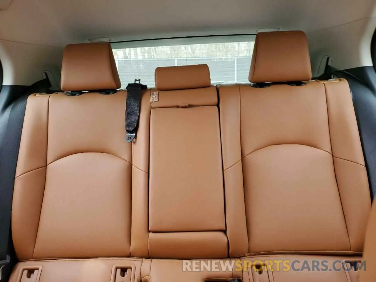 10 Фотография поврежденного автомобиля JTHU9JBH7K2008201 LEXUS UX 250H 2019