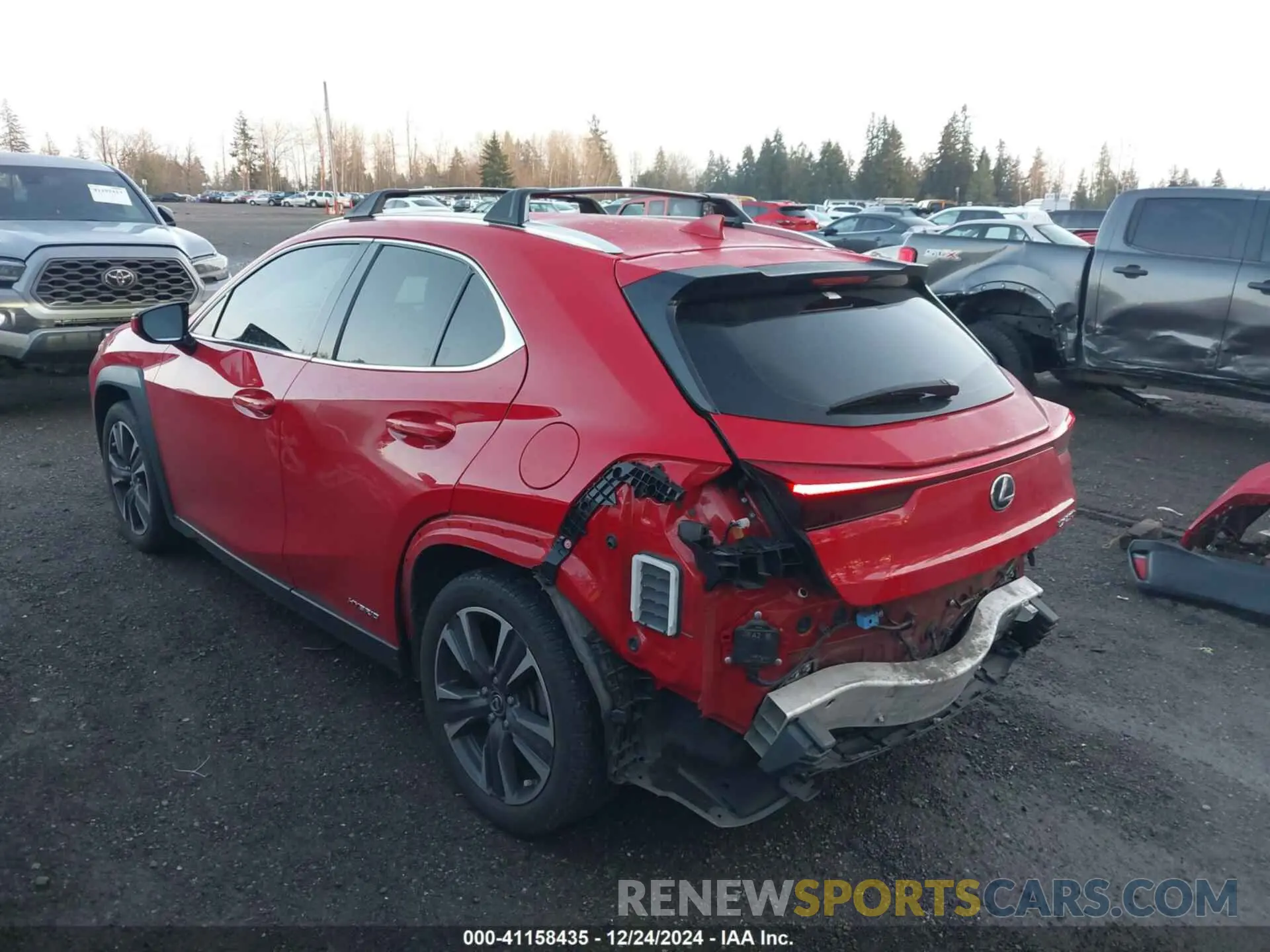 3 Фотография поврежденного автомобиля JTHU9JBHXK2002084 LEXUS UX 250H 2019