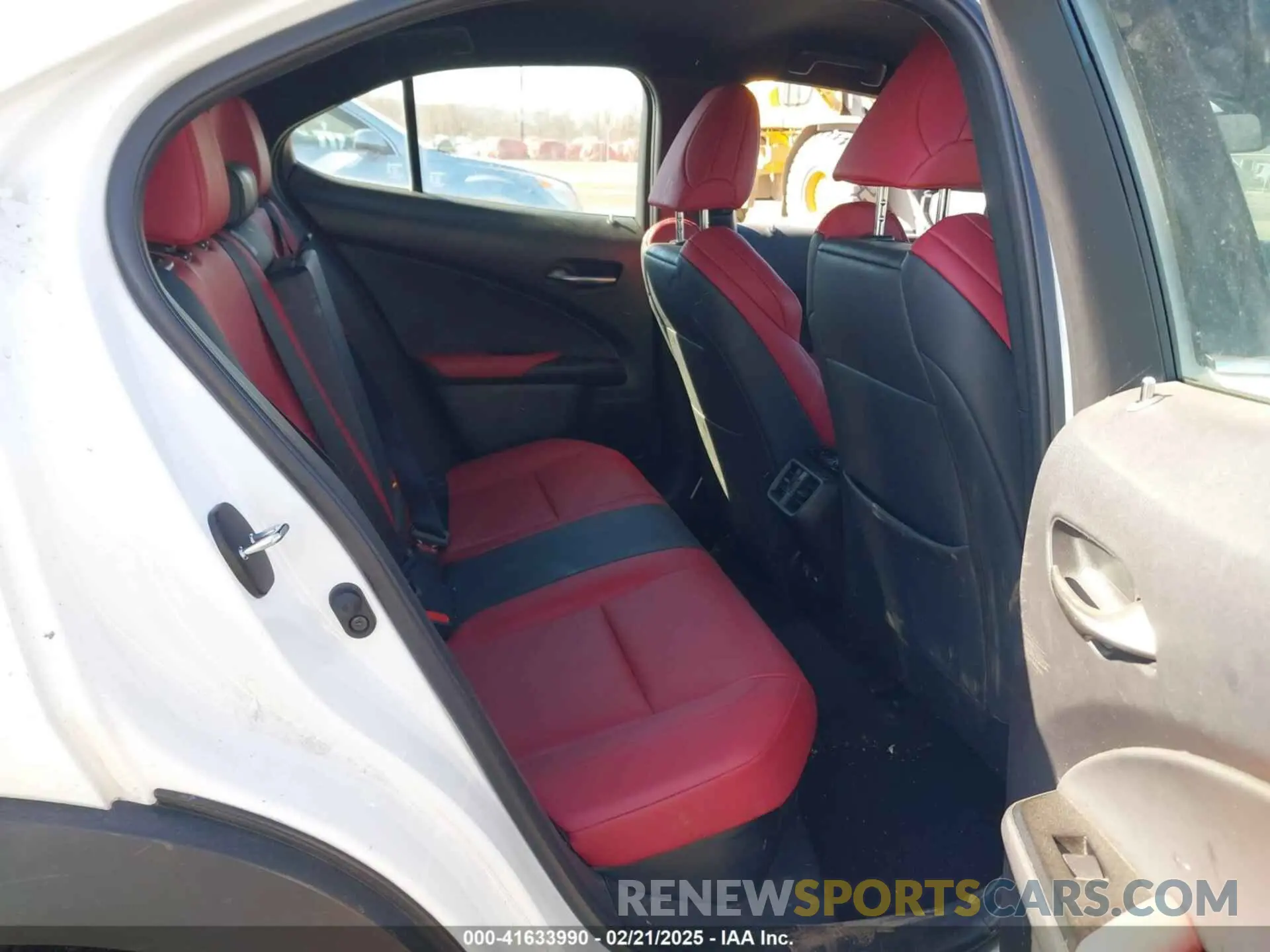 8 Photograph of a damaged car JTHE9JBH9L2035843 LEXUS UX 250H 2020