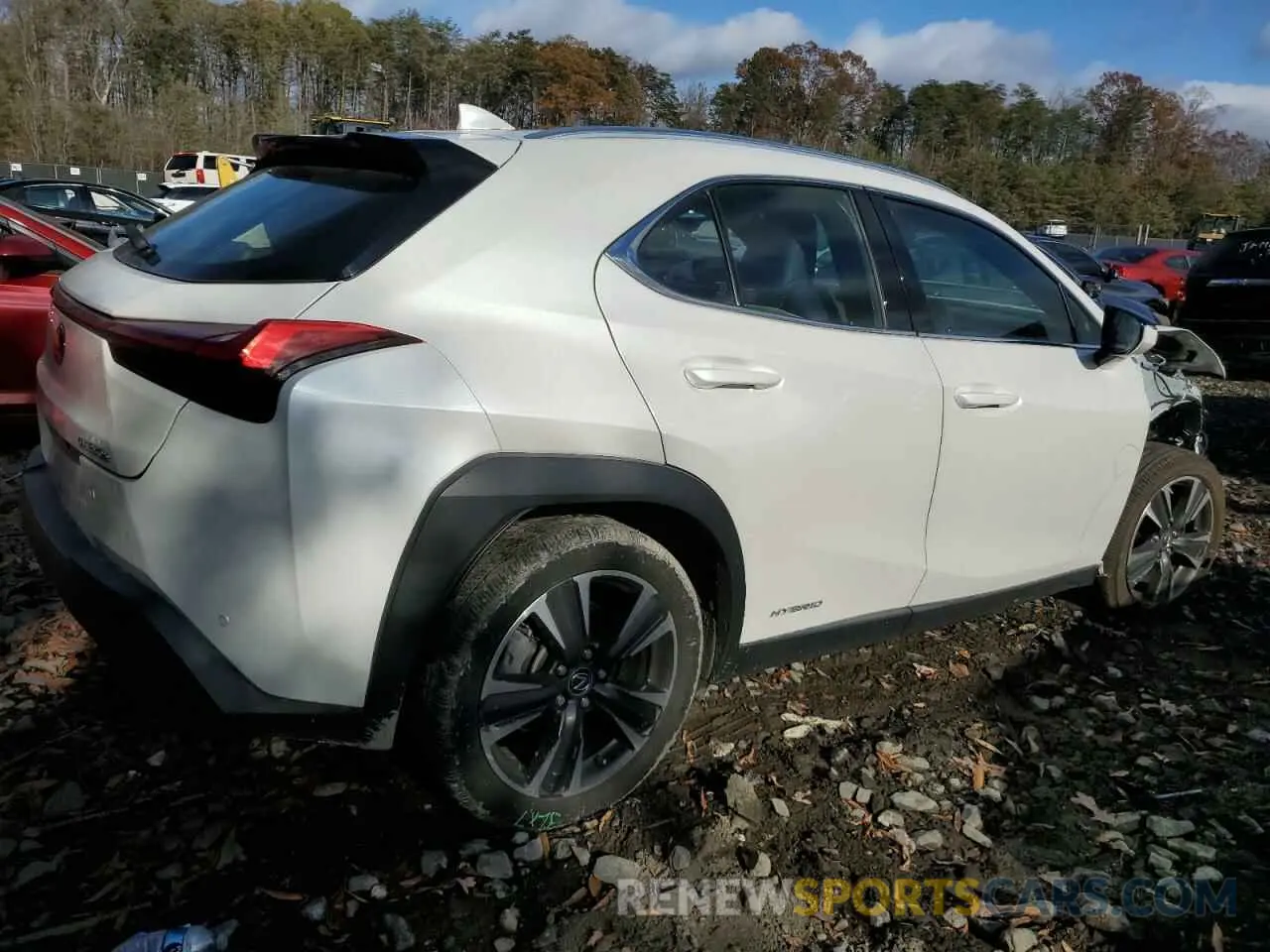 3 Фотография поврежденного автомобиля JTHP9JBH1L2020200 LEXUS UX 250H 2020