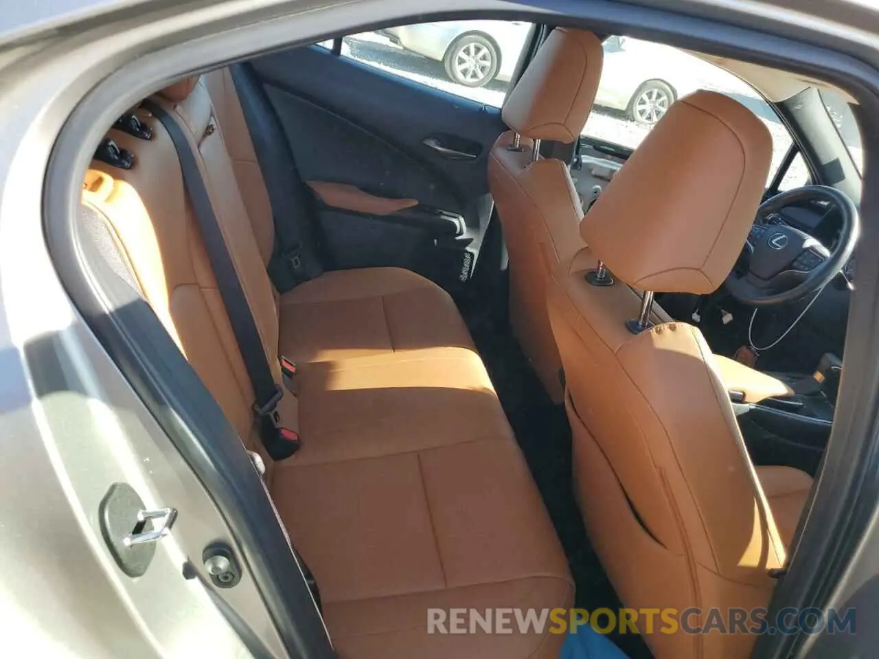 10 Photograph of a damaged car JTHP9JBH1L2030287 LEXUS UX 250H 2020