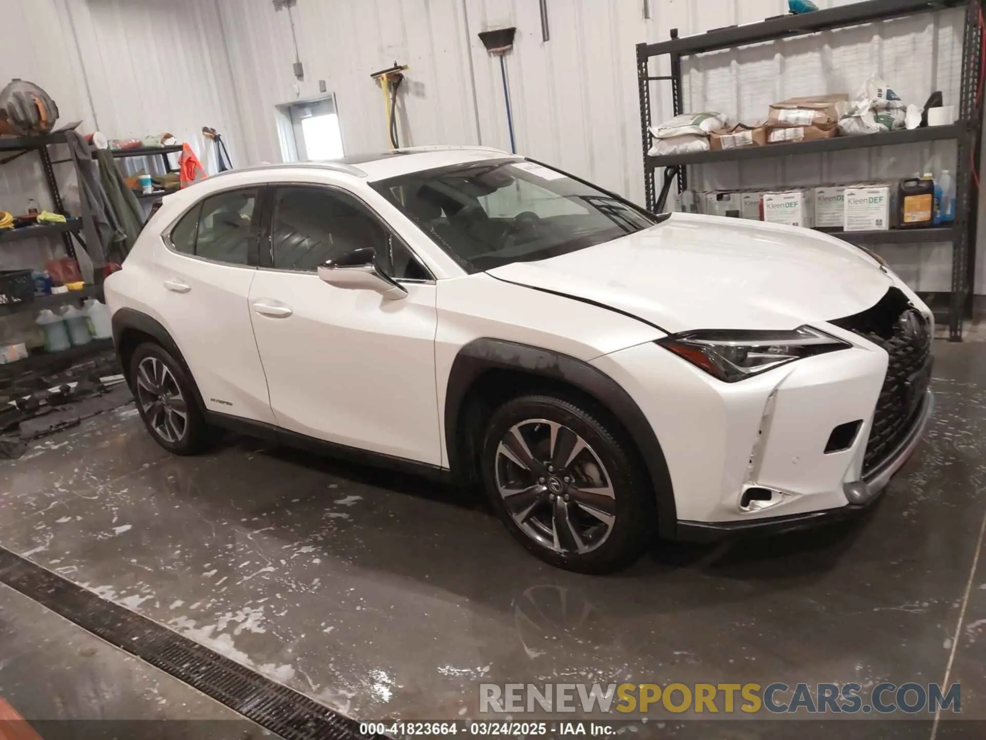 1 Photograph of a damaged car JTHP9JBH2L2025812 LEXUS UX 250H 2020
