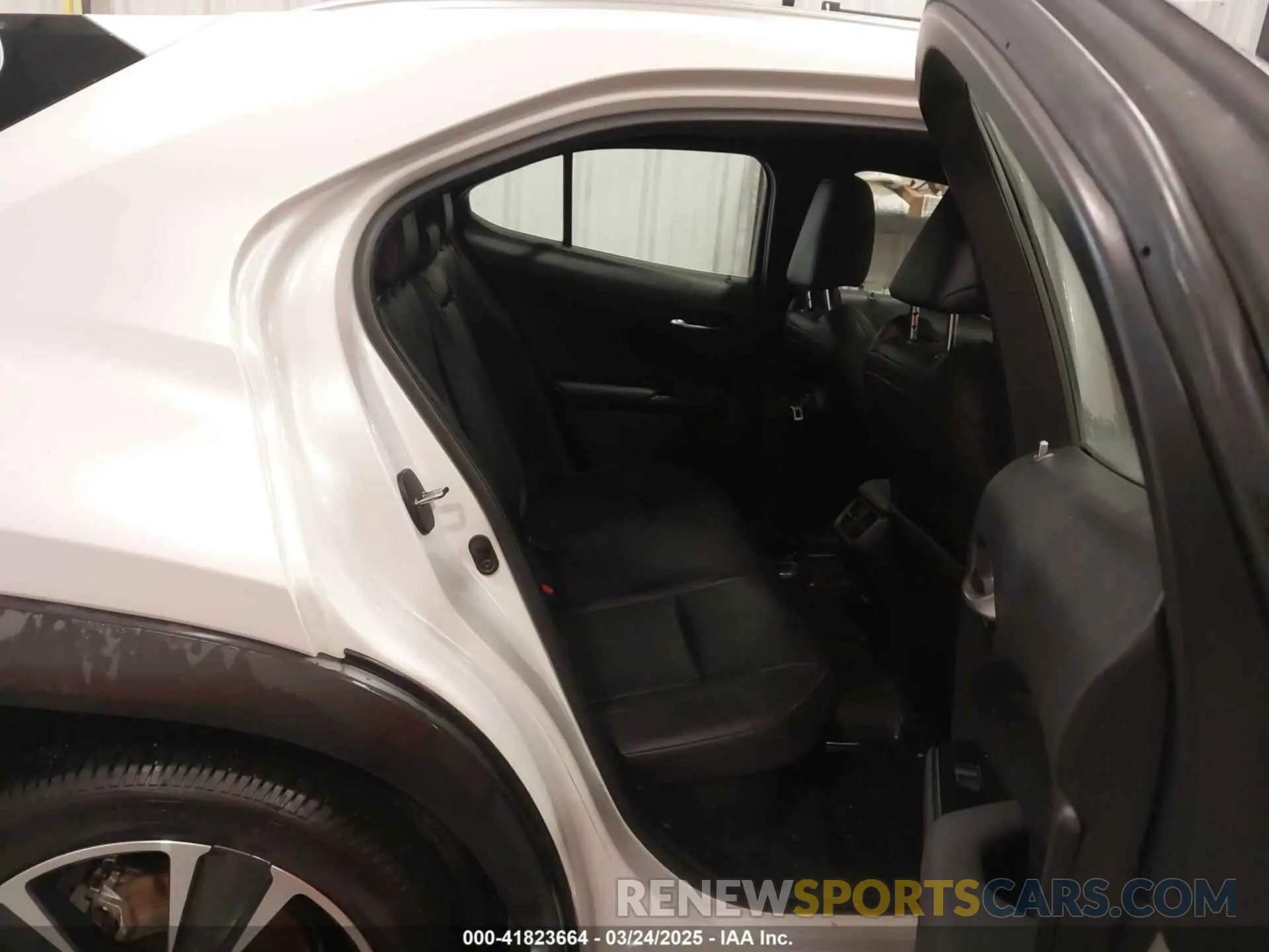 8 Photograph of a damaged car JTHP9JBH2L2025812 LEXUS UX 250H 2020