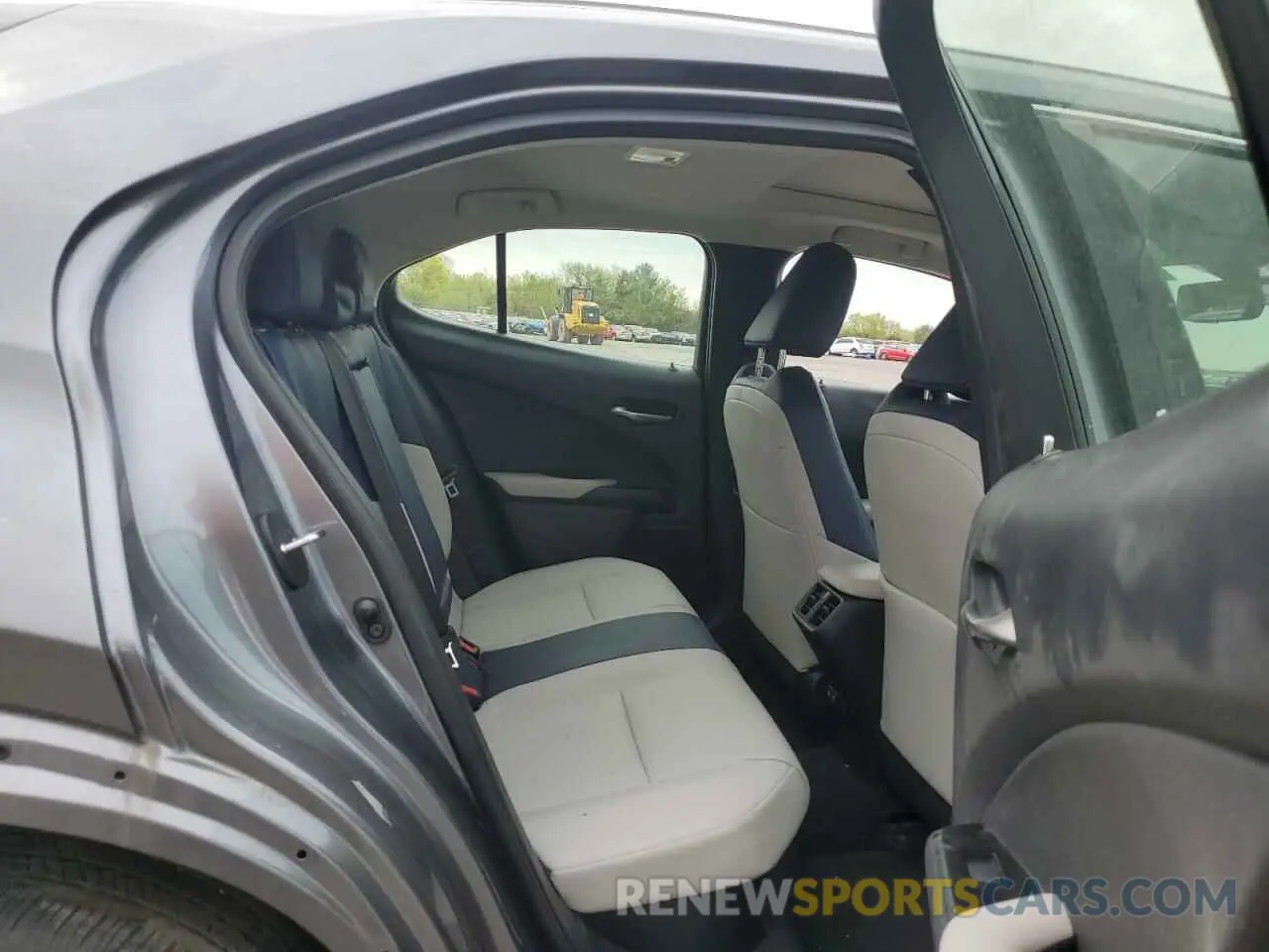 10 Фотография поврежденного автомобиля JTHP9JBH6L2028728 LEXUS UX 250H 2020