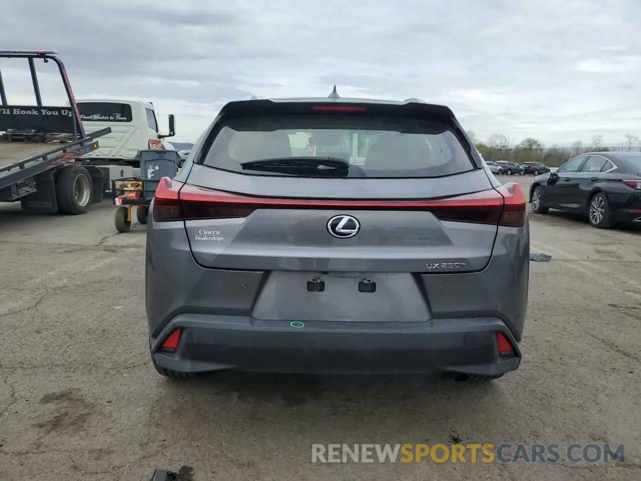 6 Фотография поврежденного автомобиля JTHP9JBH6L2028728 LEXUS UX 250H 2020