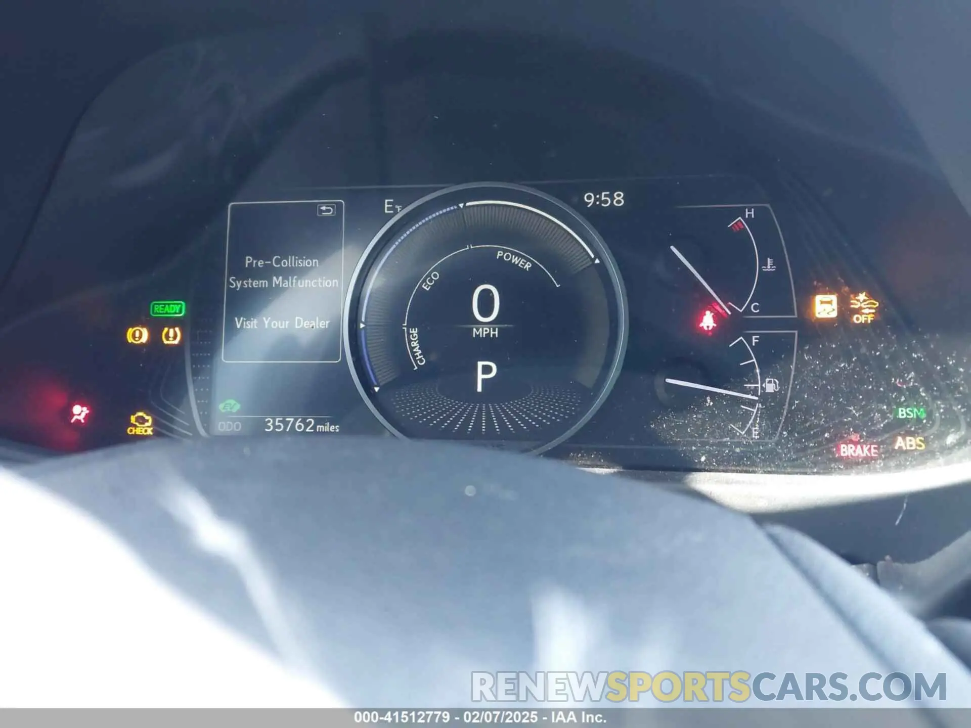 7 Фотография поврежденного автомобиля JTHP9JBH6L2034822 LEXUS UX 250H 2020
