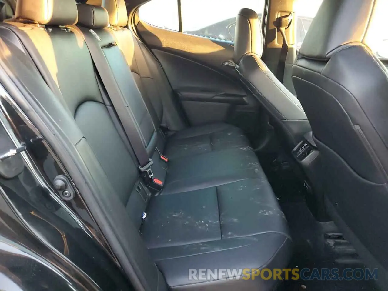 10 Photograph of a damaged car JTHP9JBH7L2026406 LEXUS UX 250H 2020