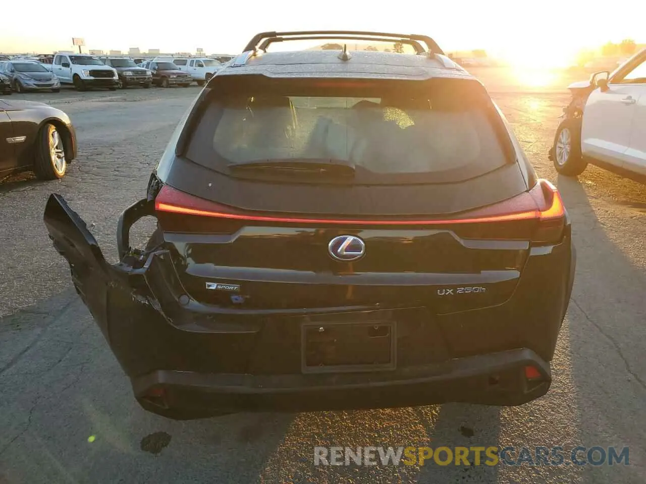 6 Photograph of a damaged car JTHP9JBH7L2026406 LEXUS UX 250H 2020