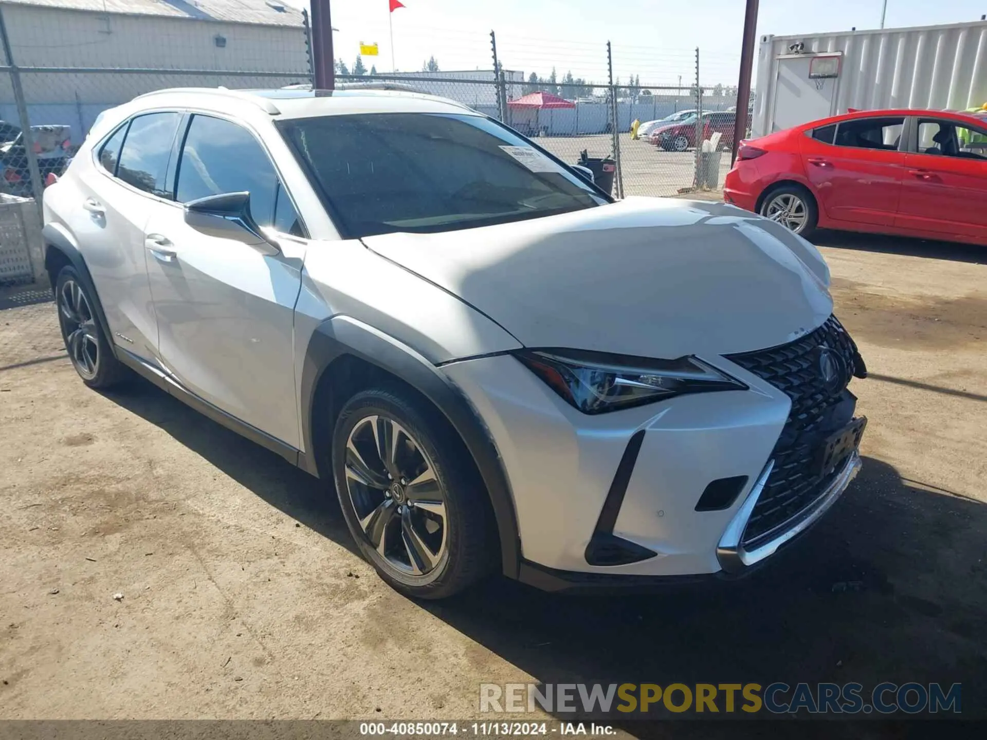 1 Фотография поврежденного автомобиля JTHP9JBH8L2027189 LEXUS UX 250H 2020