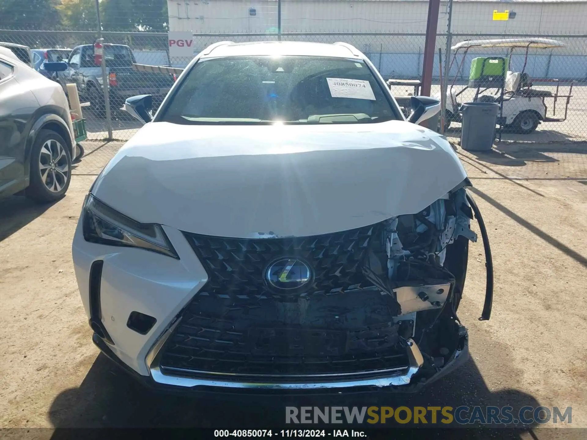 13 Фотография поврежденного автомобиля JTHP9JBH8L2027189 LEXUS UX 250H 2020