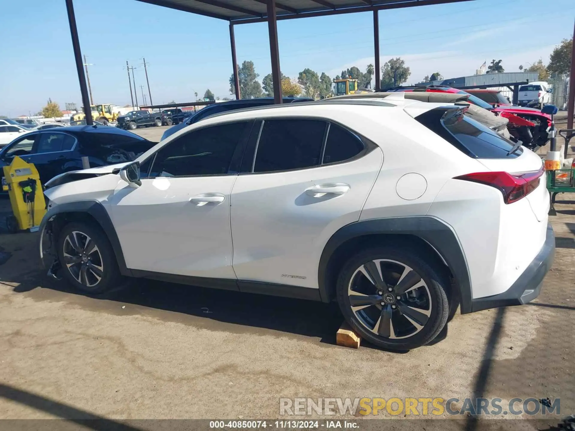 15 Фотография поврежденного автомобиля JTHP9JBH8L2027189 LEXUS UX 250H 2020