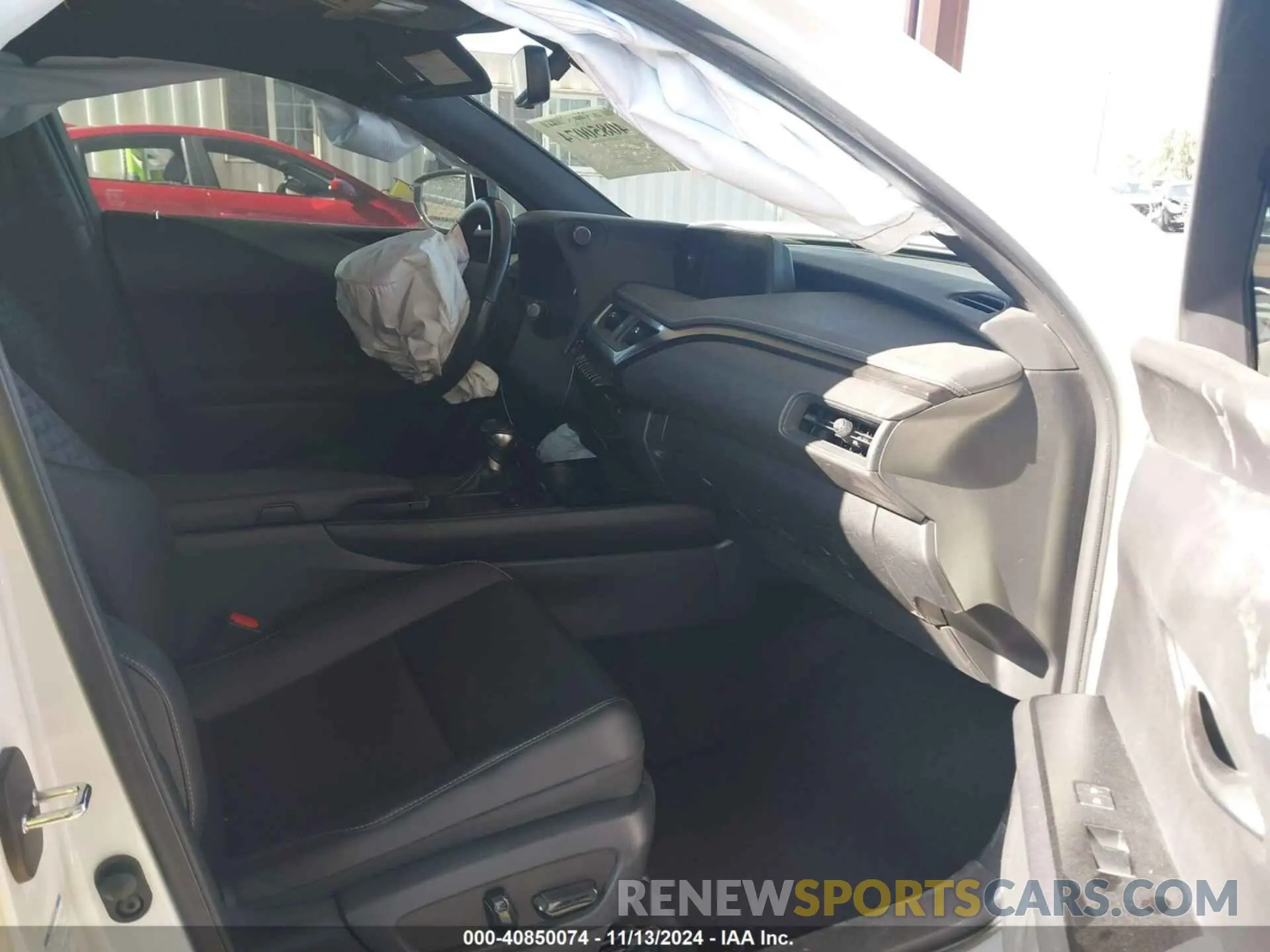 5 Фотография поврежденного автомобиля JTHP9JBH8L2027189 LEXUS UX 250H 2020