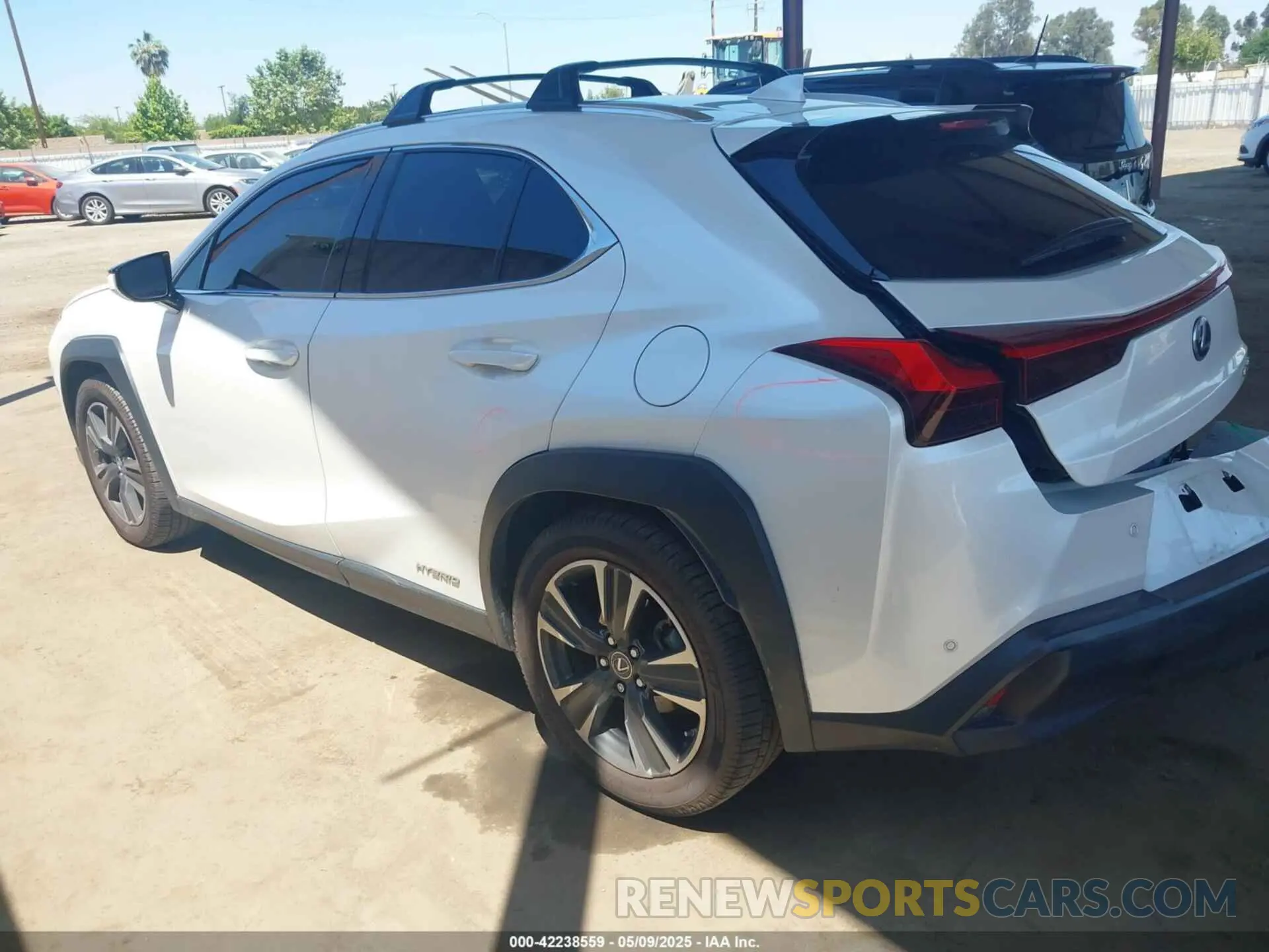 3 Photograph of a damaged car JTHP9JBH8L2033378 LEXUS UX 250H 2020
