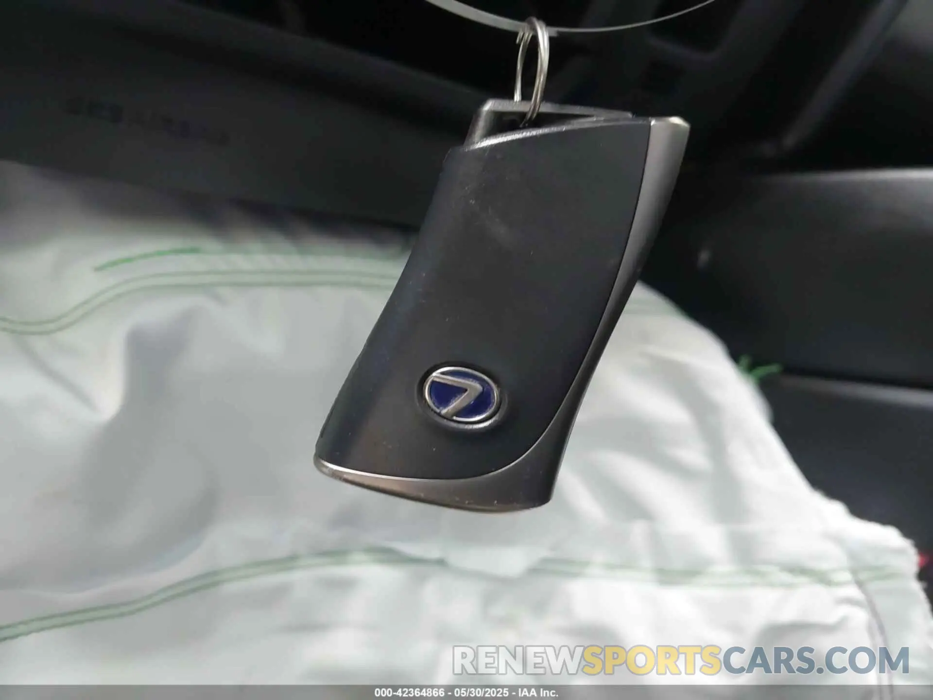 11 Photograph of a damaged car JTHP9JBHXL2026917 LEXUS UX 250H 2020