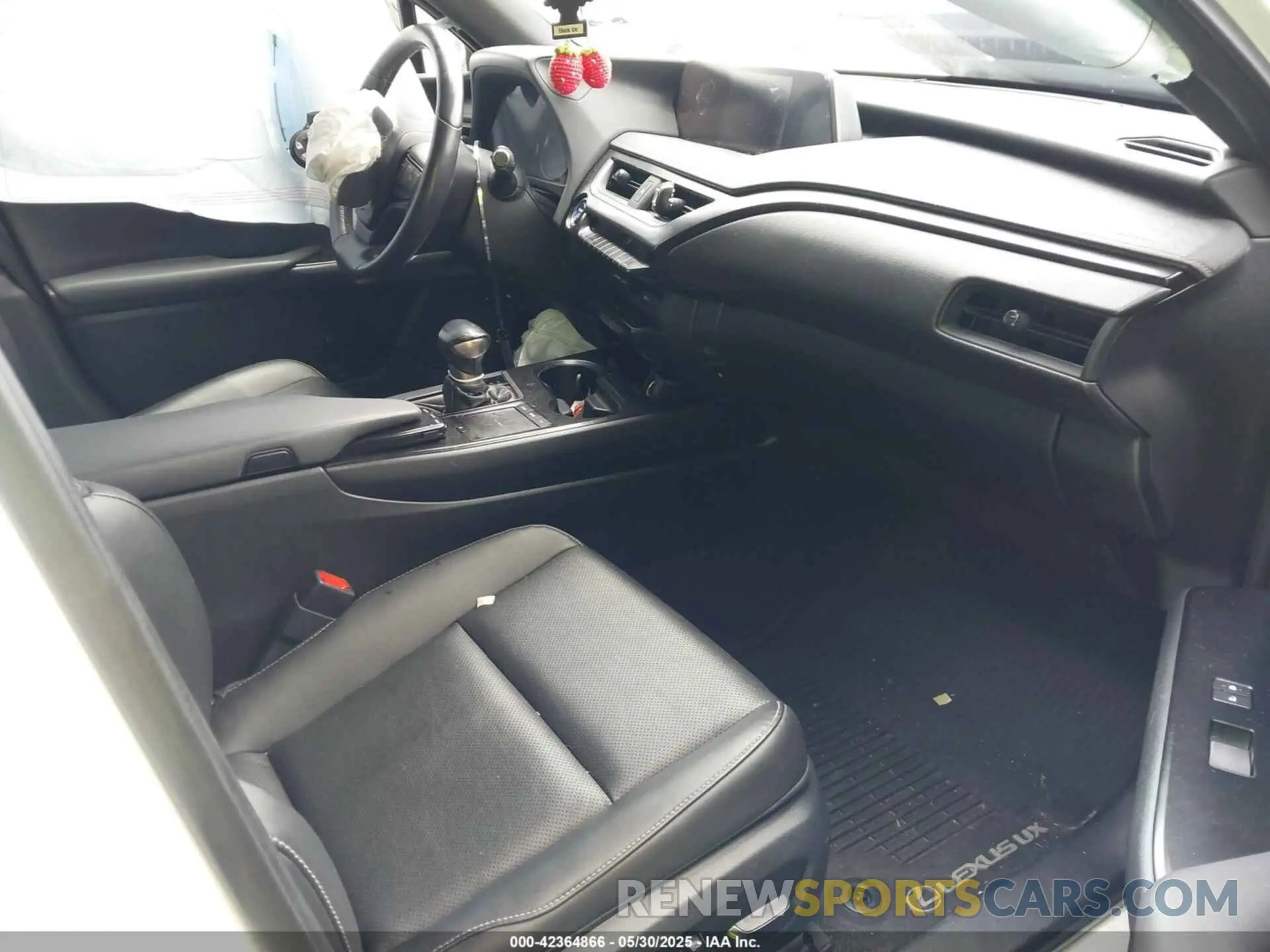 5 Photograph of a damaged car JTHP9JBHXL2026917 LEXUS UX 250H 2020